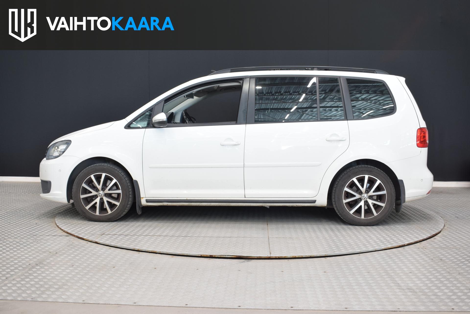 VOLKSWAGEN Touran 2014