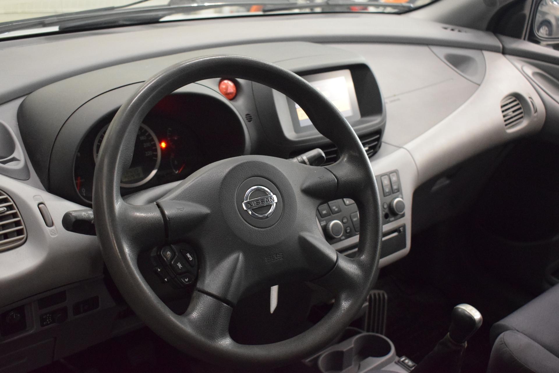 NISSAN Almera 2005