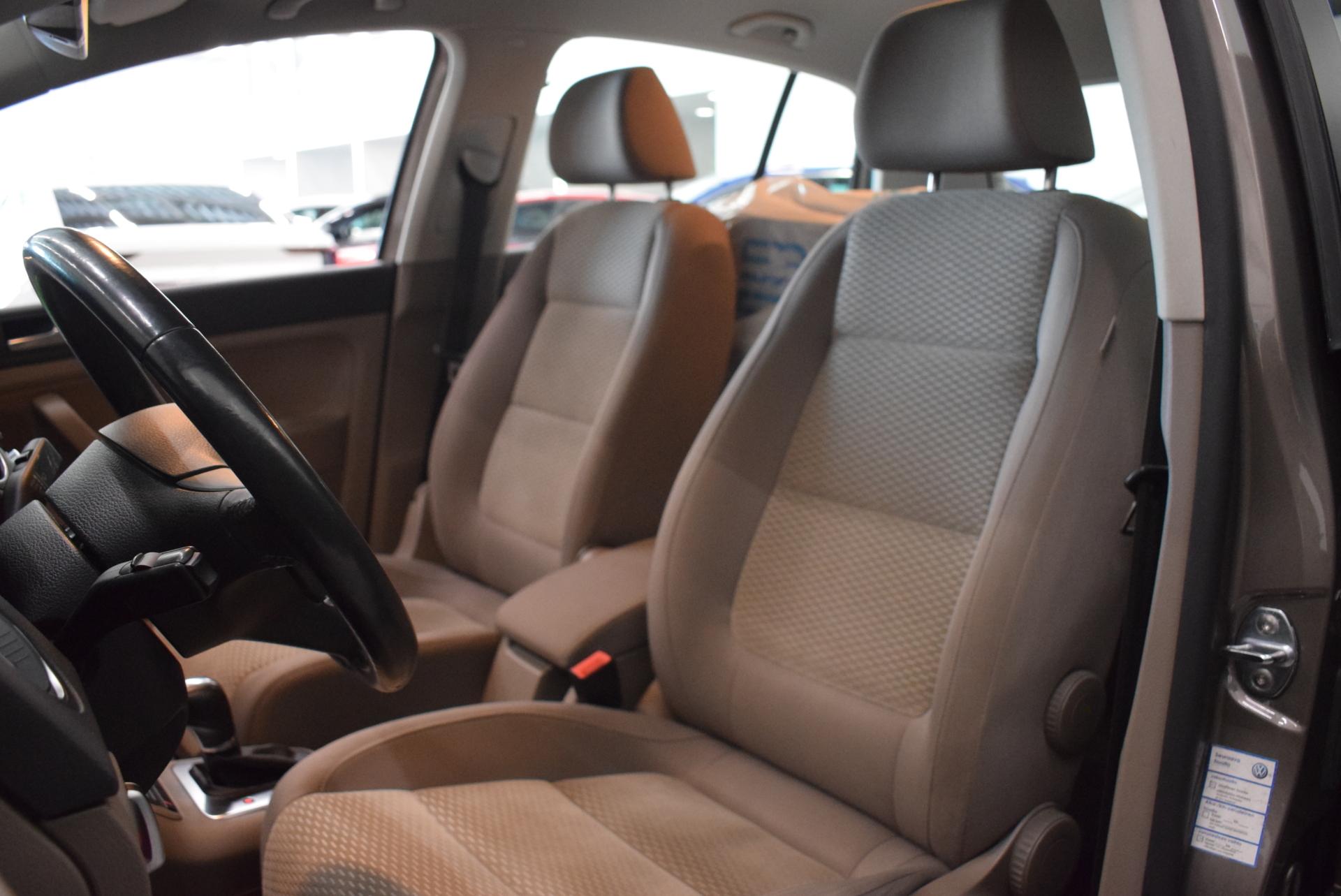 VOLKSWAGEN Golf Plus 2012