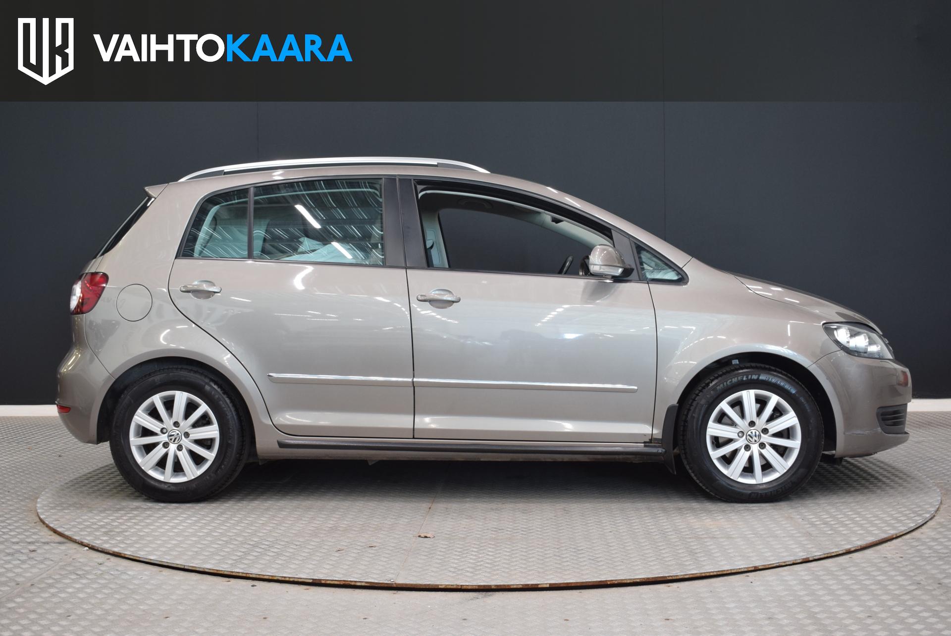 VOLKSWAGEN Golf Plus 2012