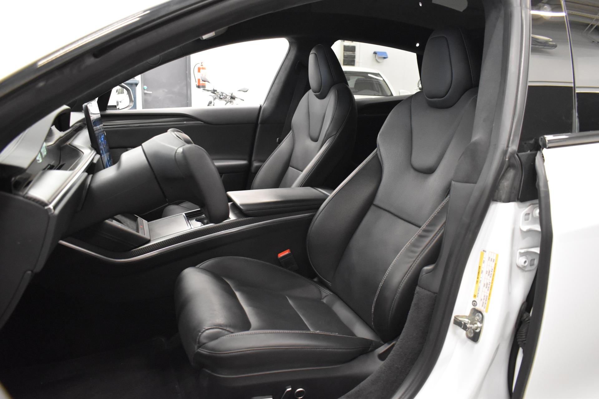 TESLA Model S 2023