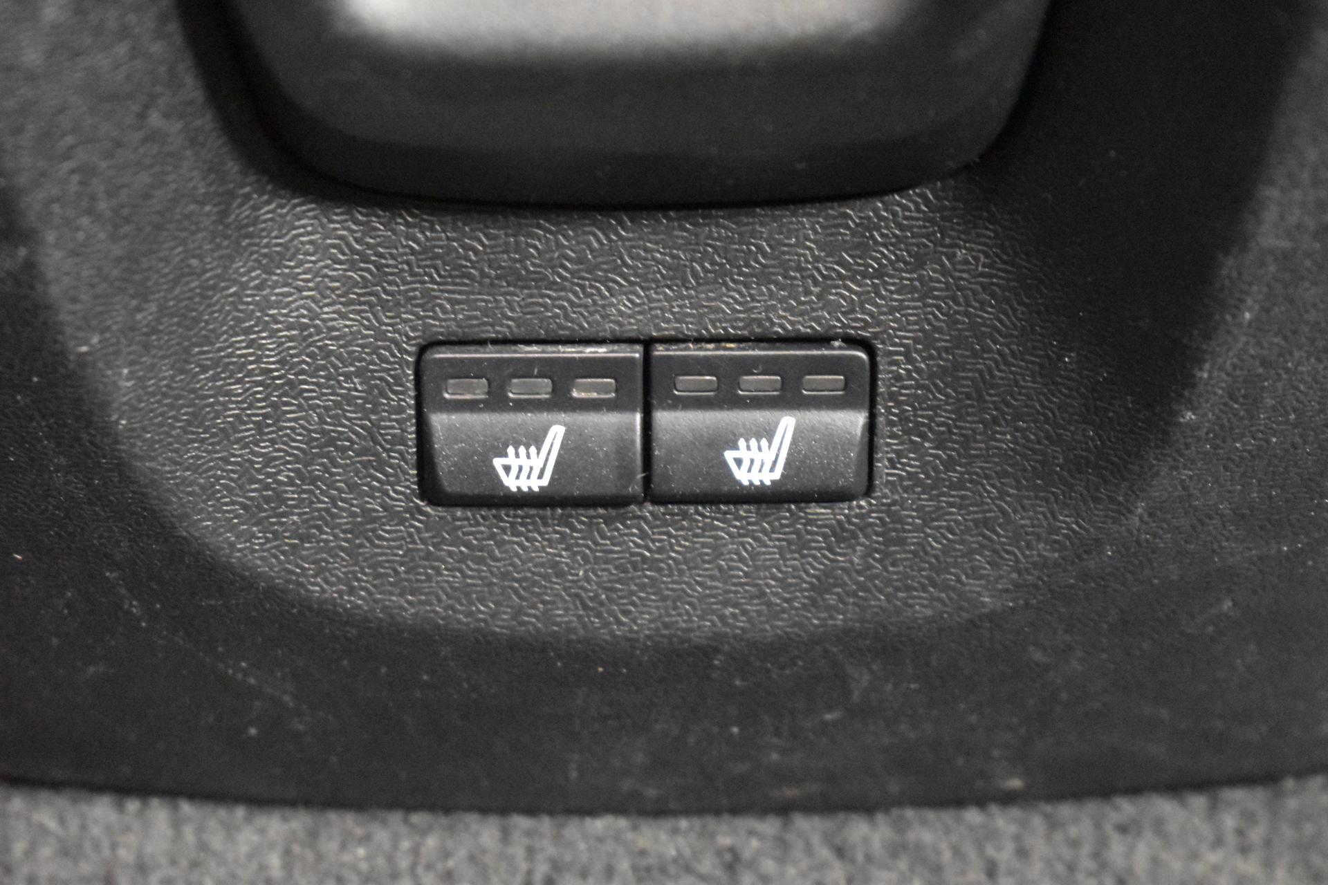 VOLVO V40 Cross Country 2013