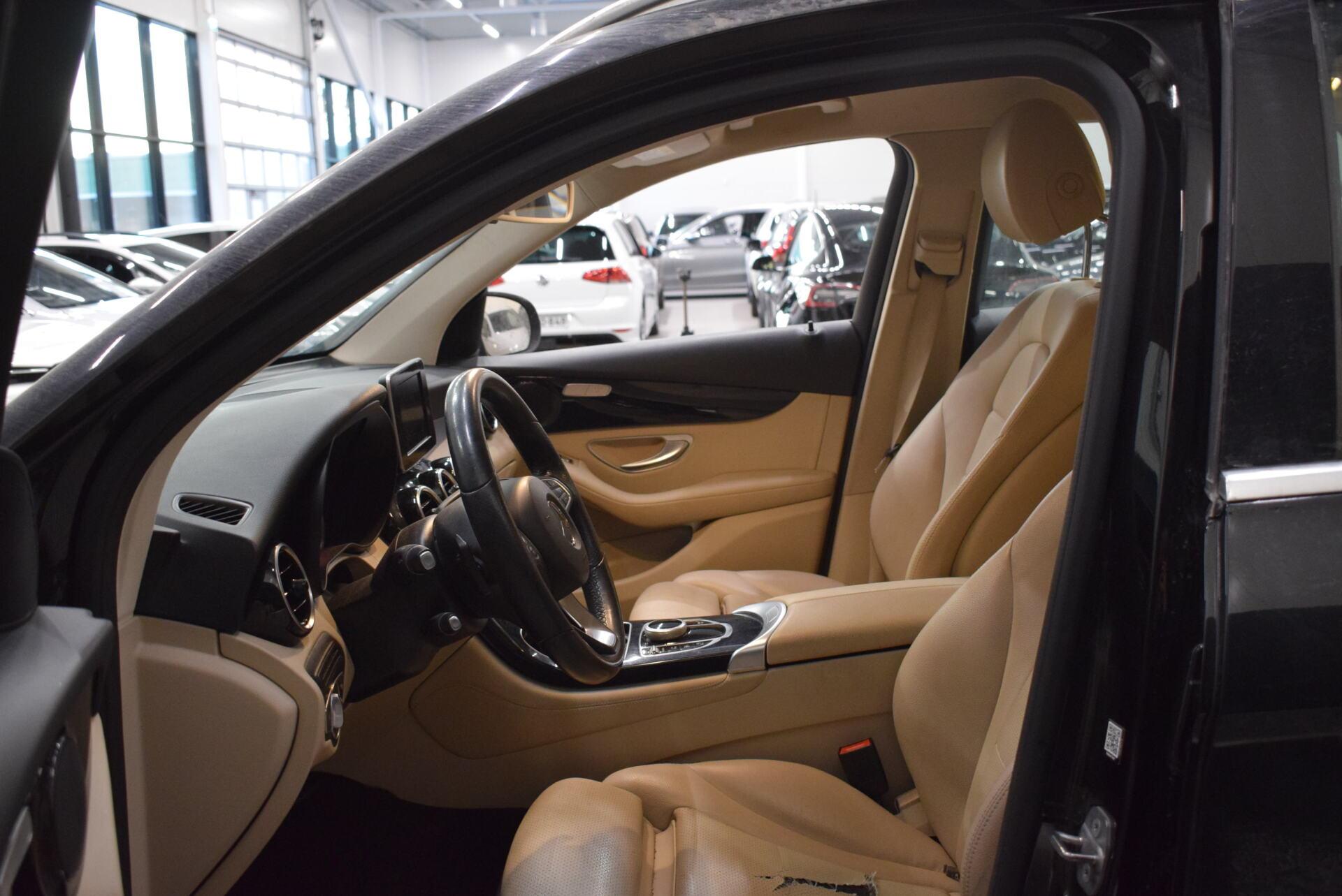 MERCEDES-BENZ GLC 2017