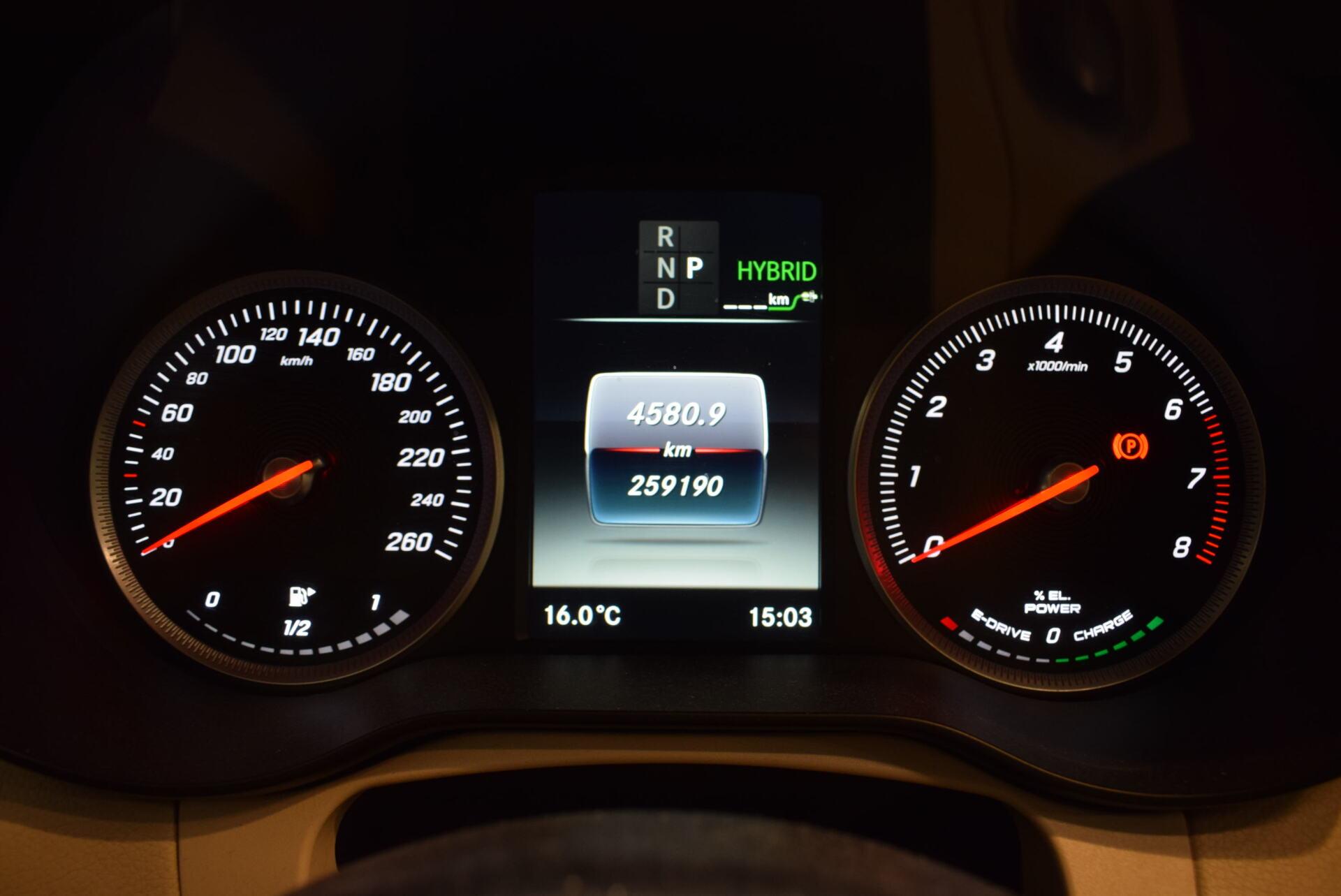 MERCEDES-BENZ GLC 2017