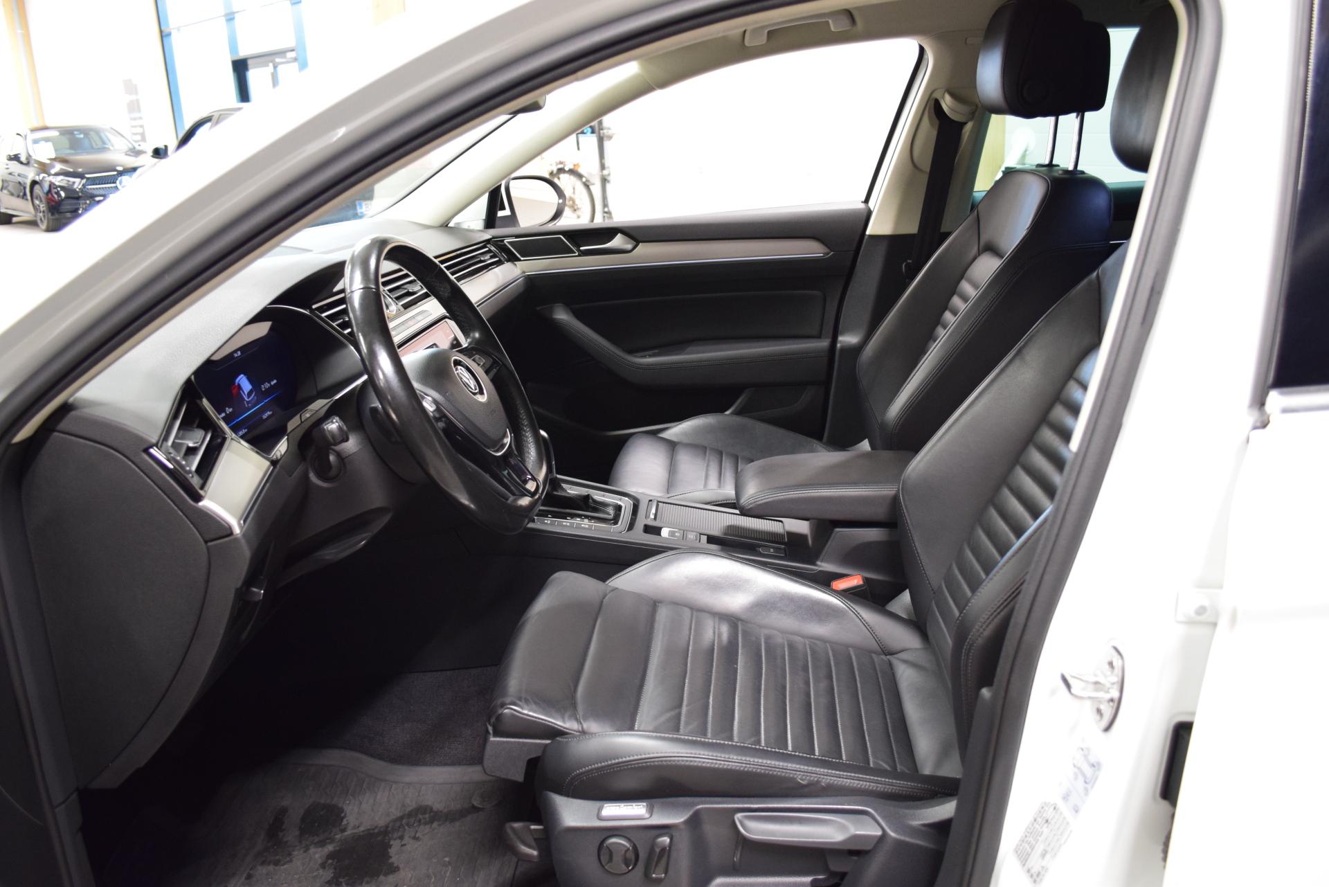 VOLKSWAGEN Passat 2018