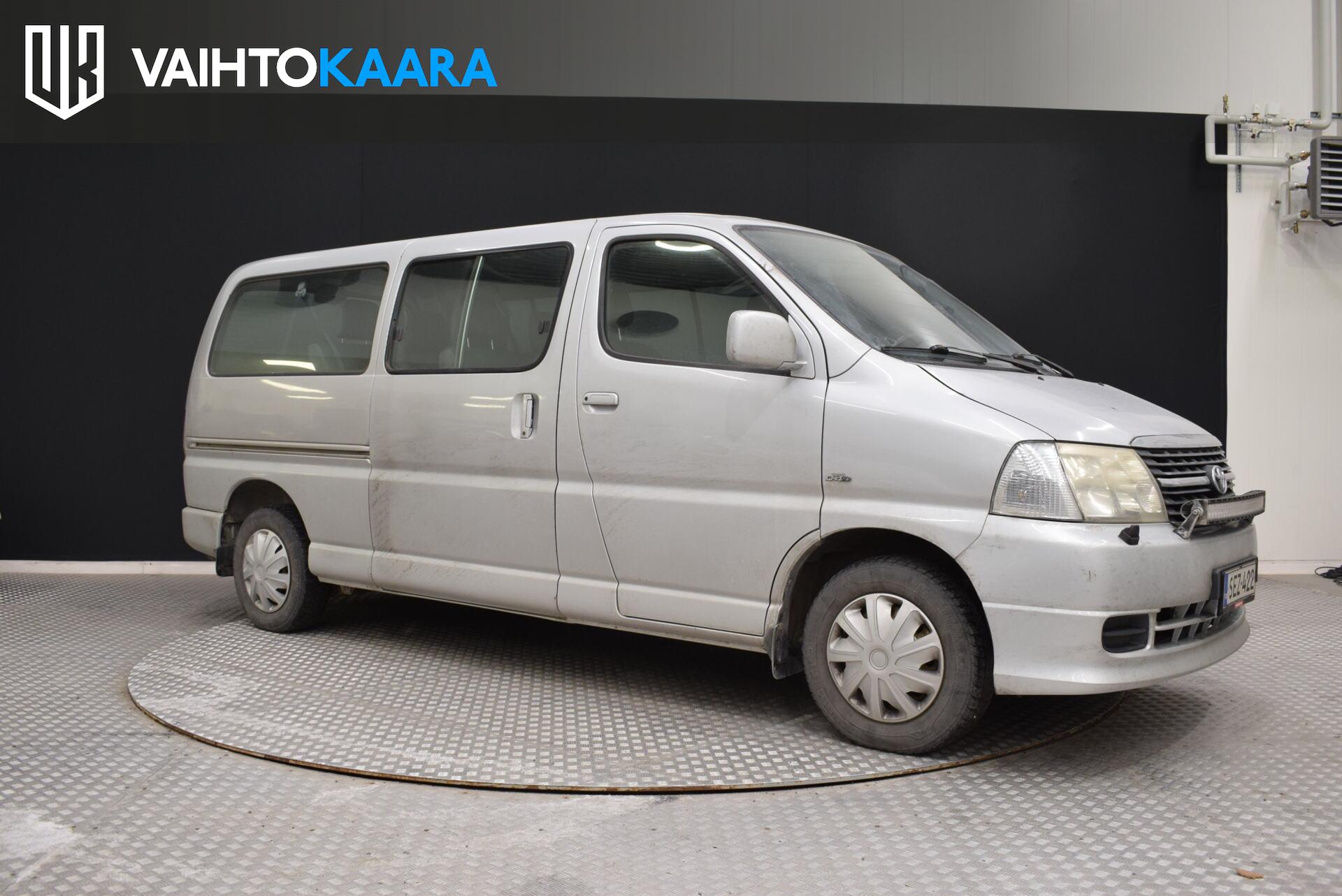 TOYOTA Hiace 2009