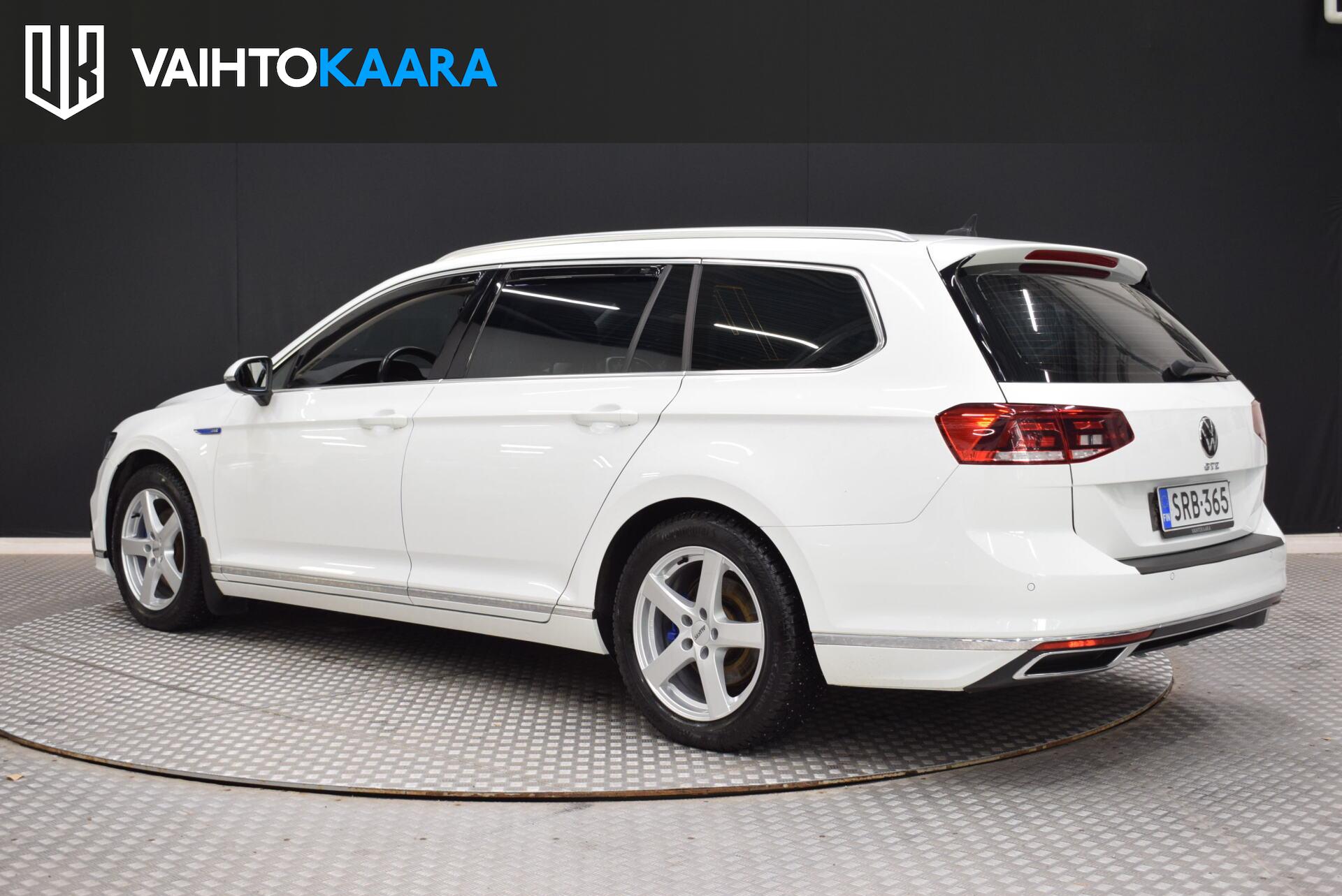 VOLKSWAGEN Passat 2021