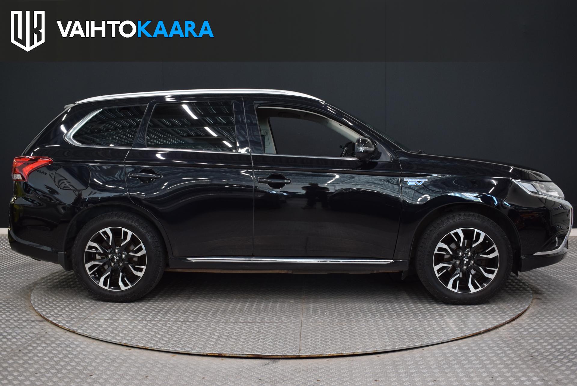 MITSUBISHI Outlander PHEV 2016
