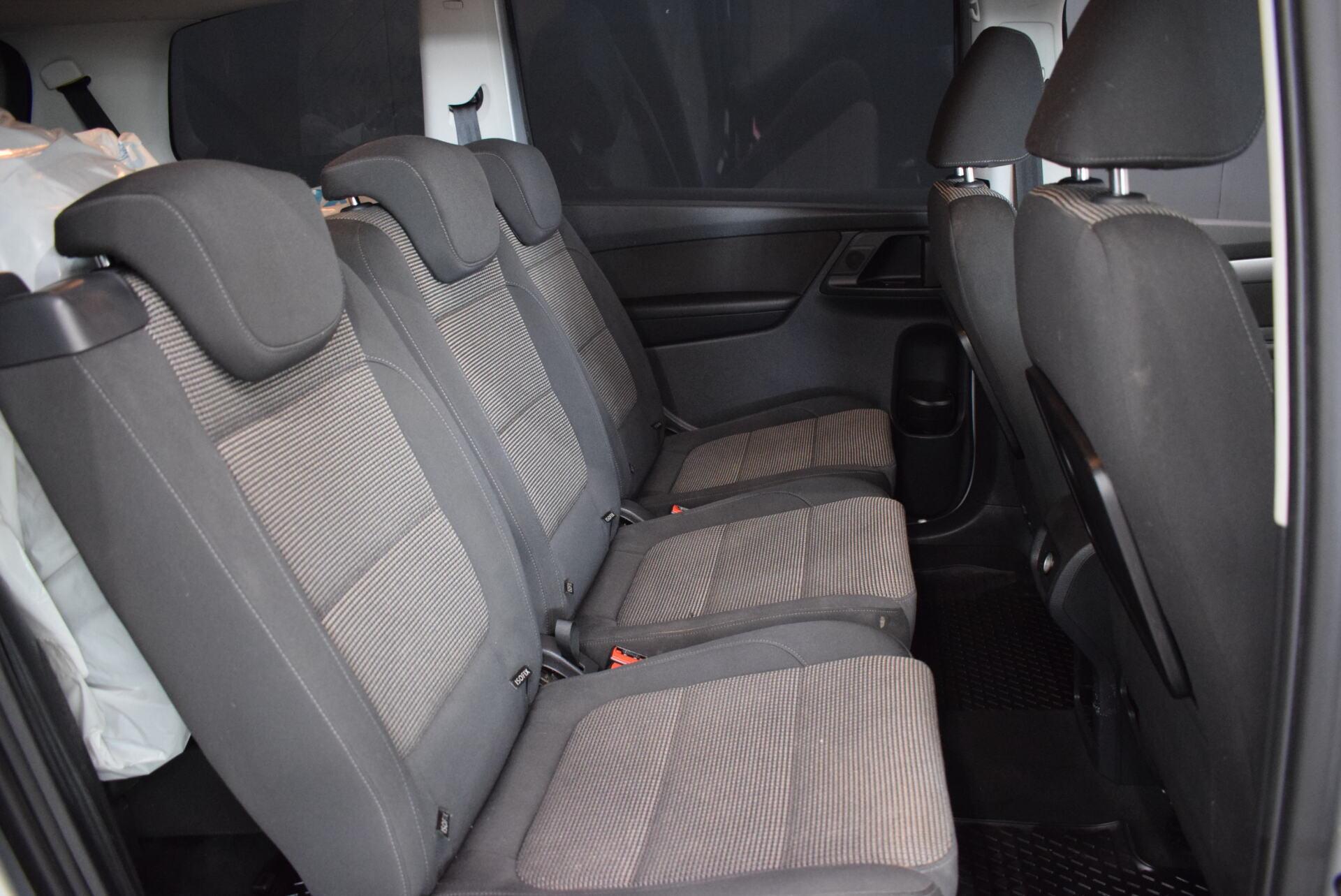 VOLKSWAGEN Sharan 2012