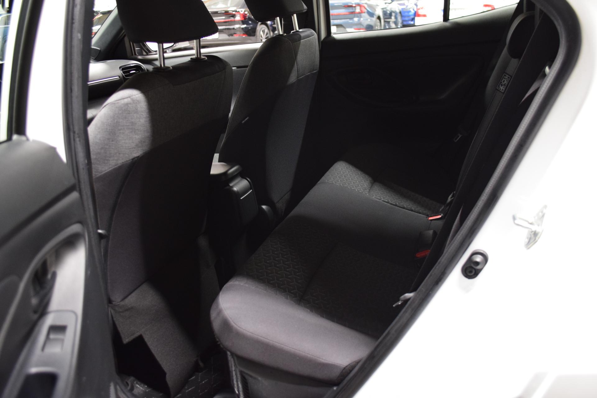 TOYOTA Yaris Cross 2023