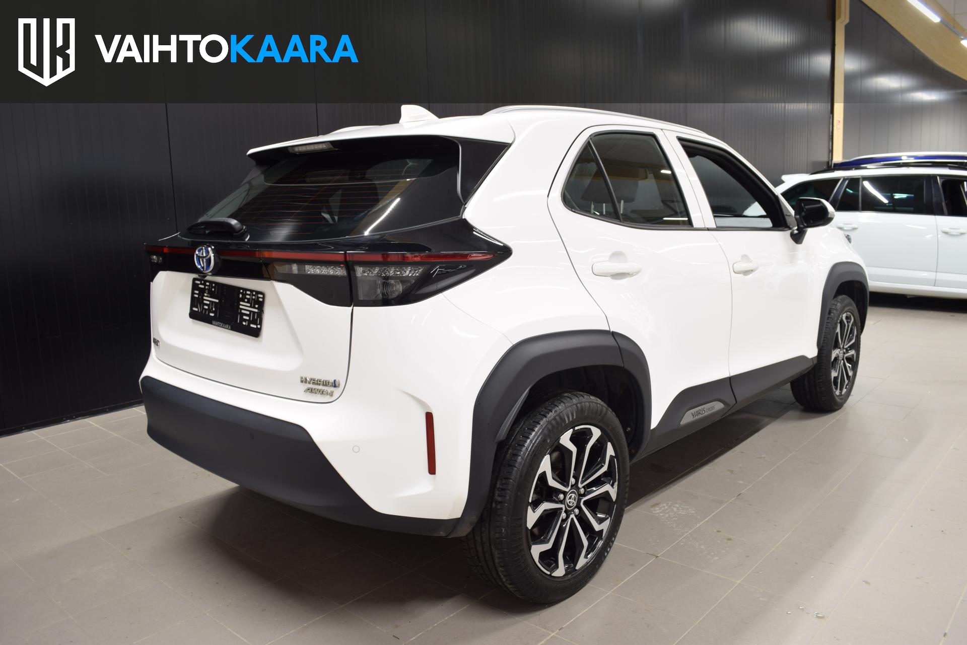 TOYOTA Yaris Cross 2023