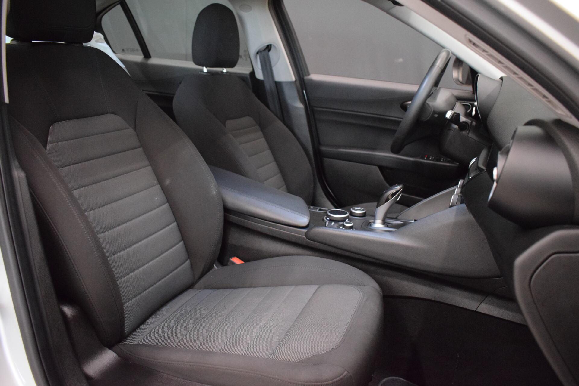 ALFA ROMEO Giulia 2017