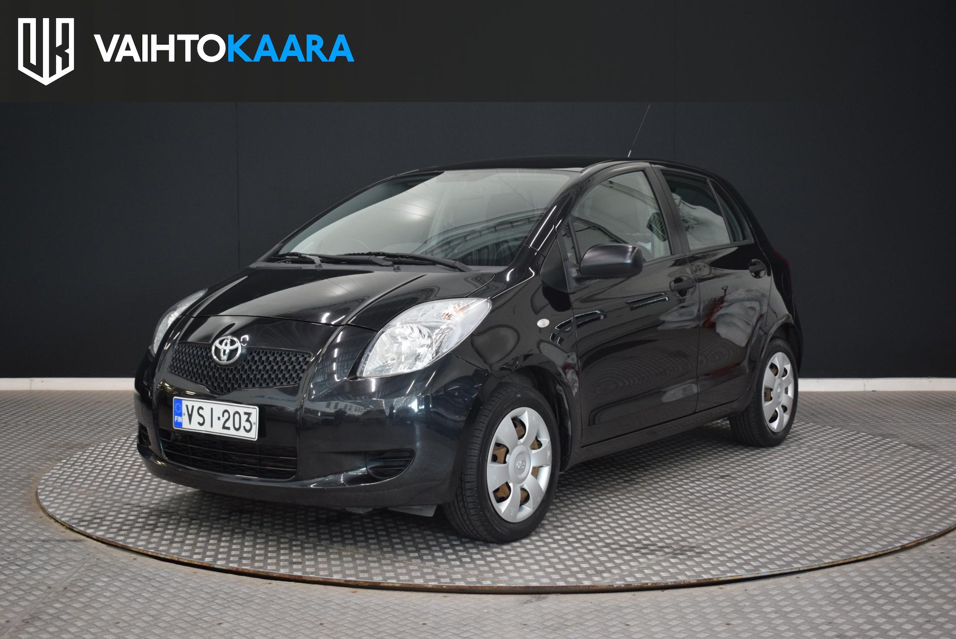 TOYOTA Yaris 1
