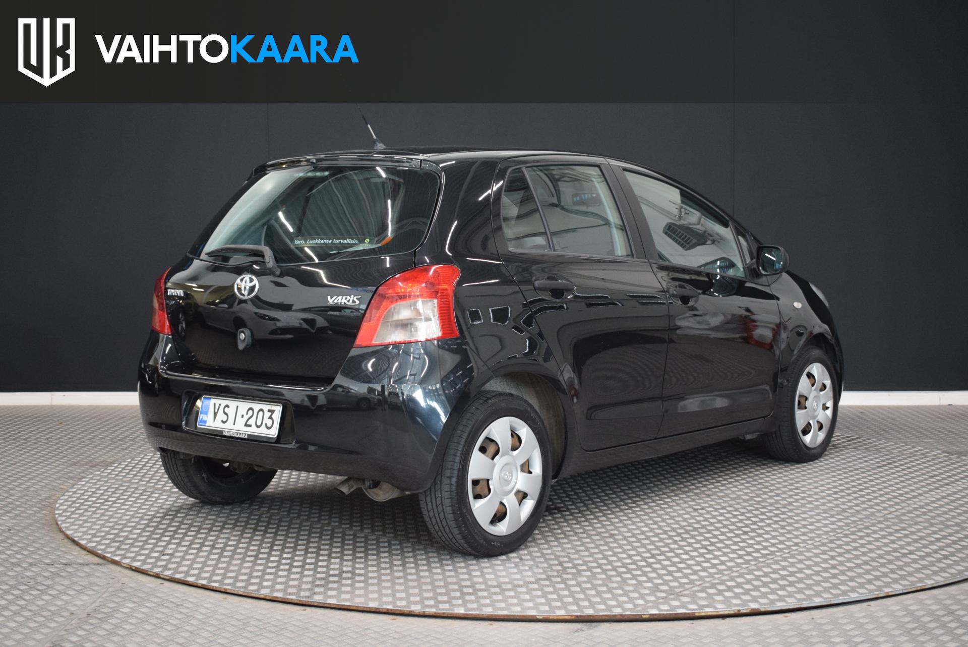 TOYOTA Yaris 6