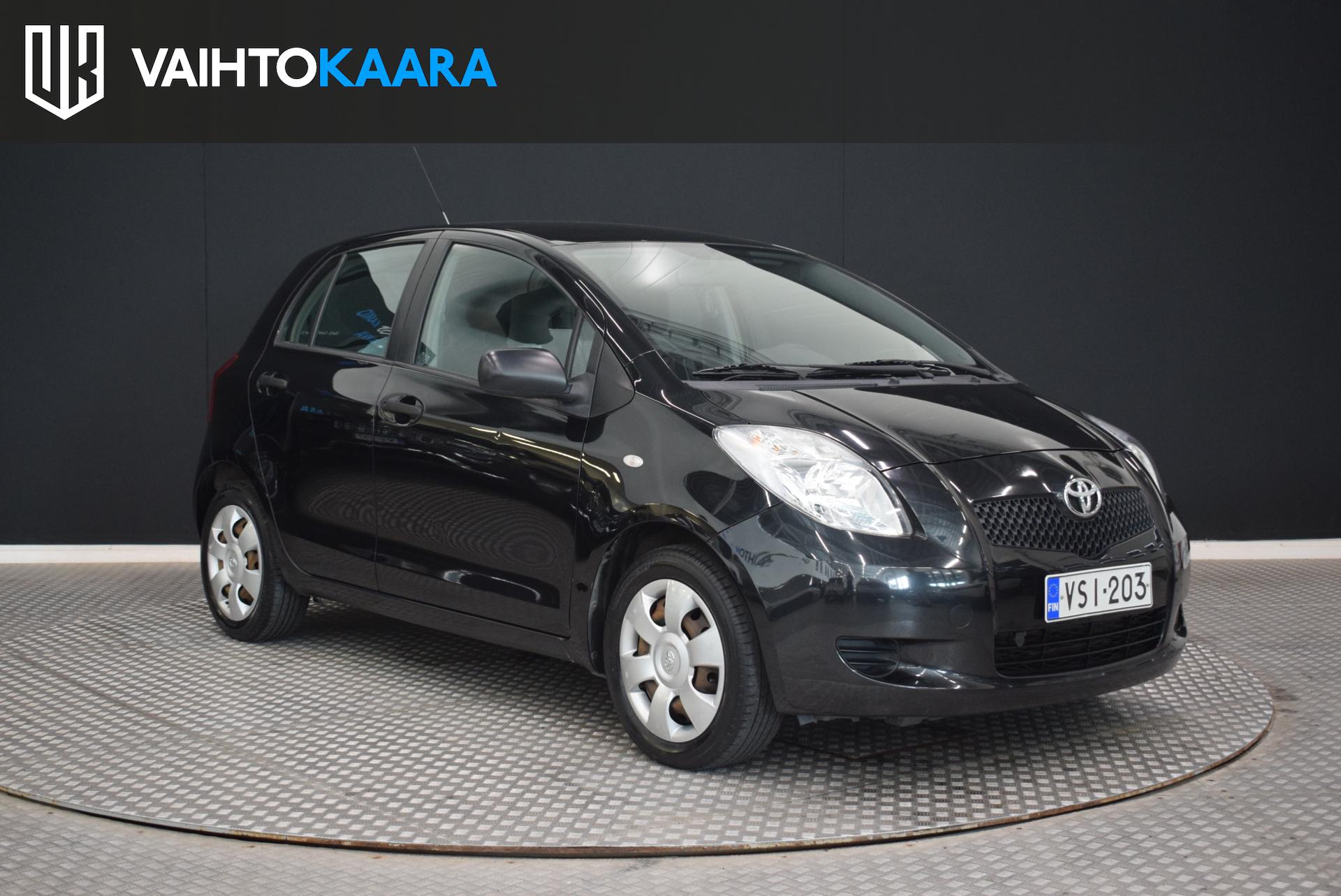 TOYOTA Yaris 8