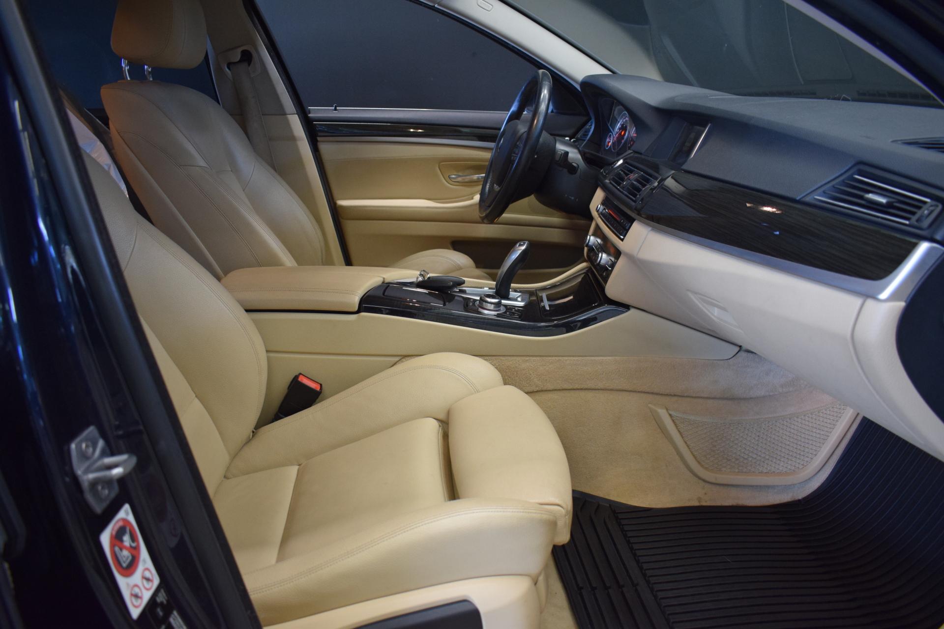 BMW 518 2015