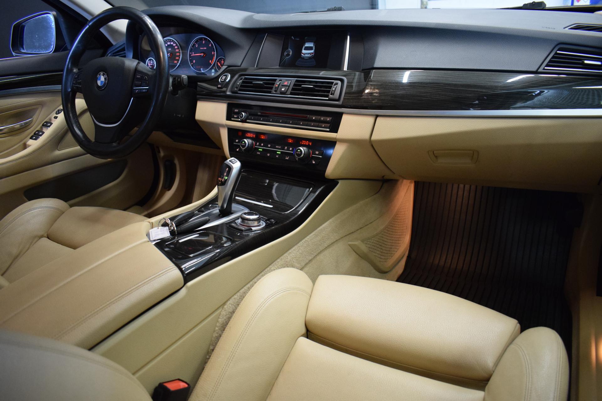 BMW 518 2015