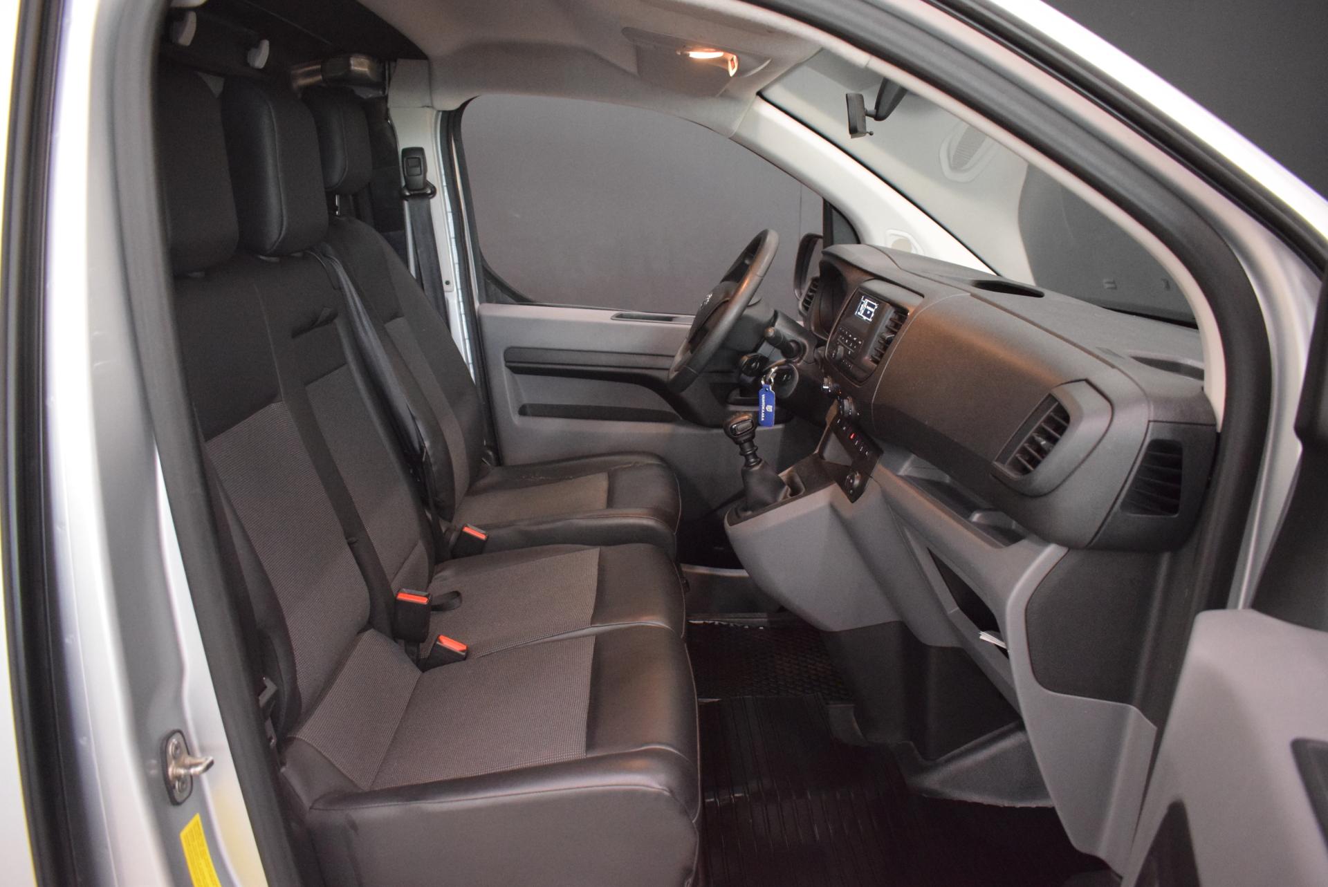 TOYOTA Proace 14