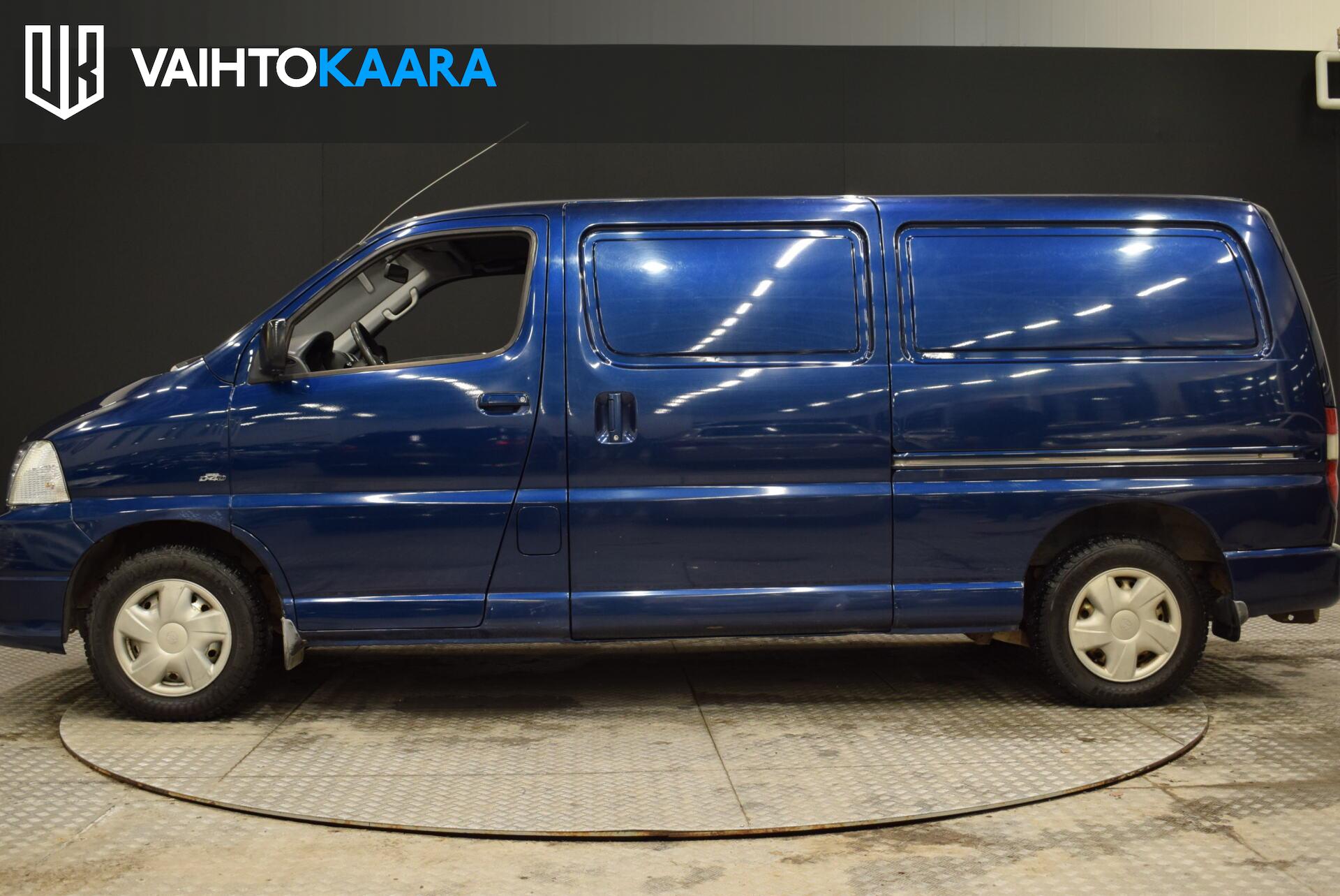 TOYOTA Hiace 2008