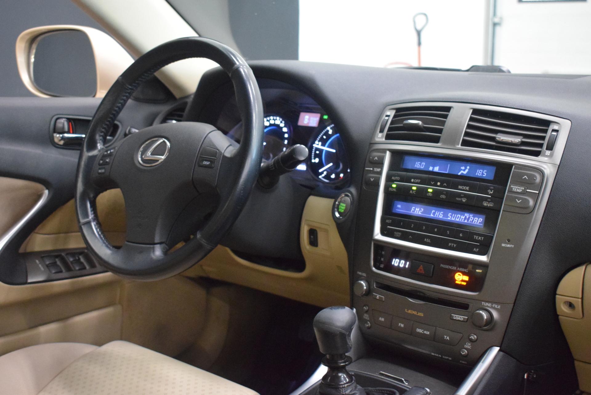 LEXUS IS 2008
