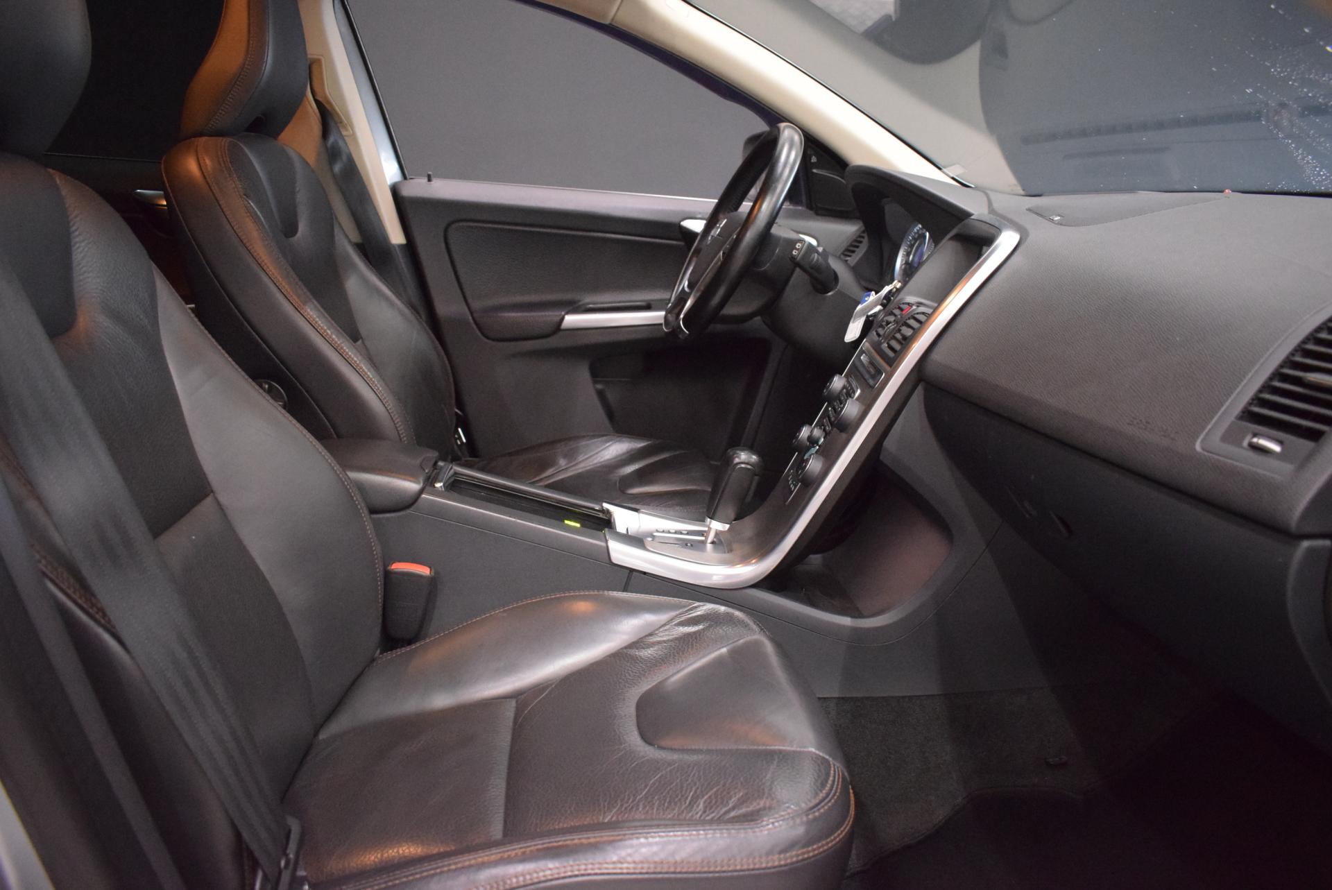 VOLVO XC60 2012