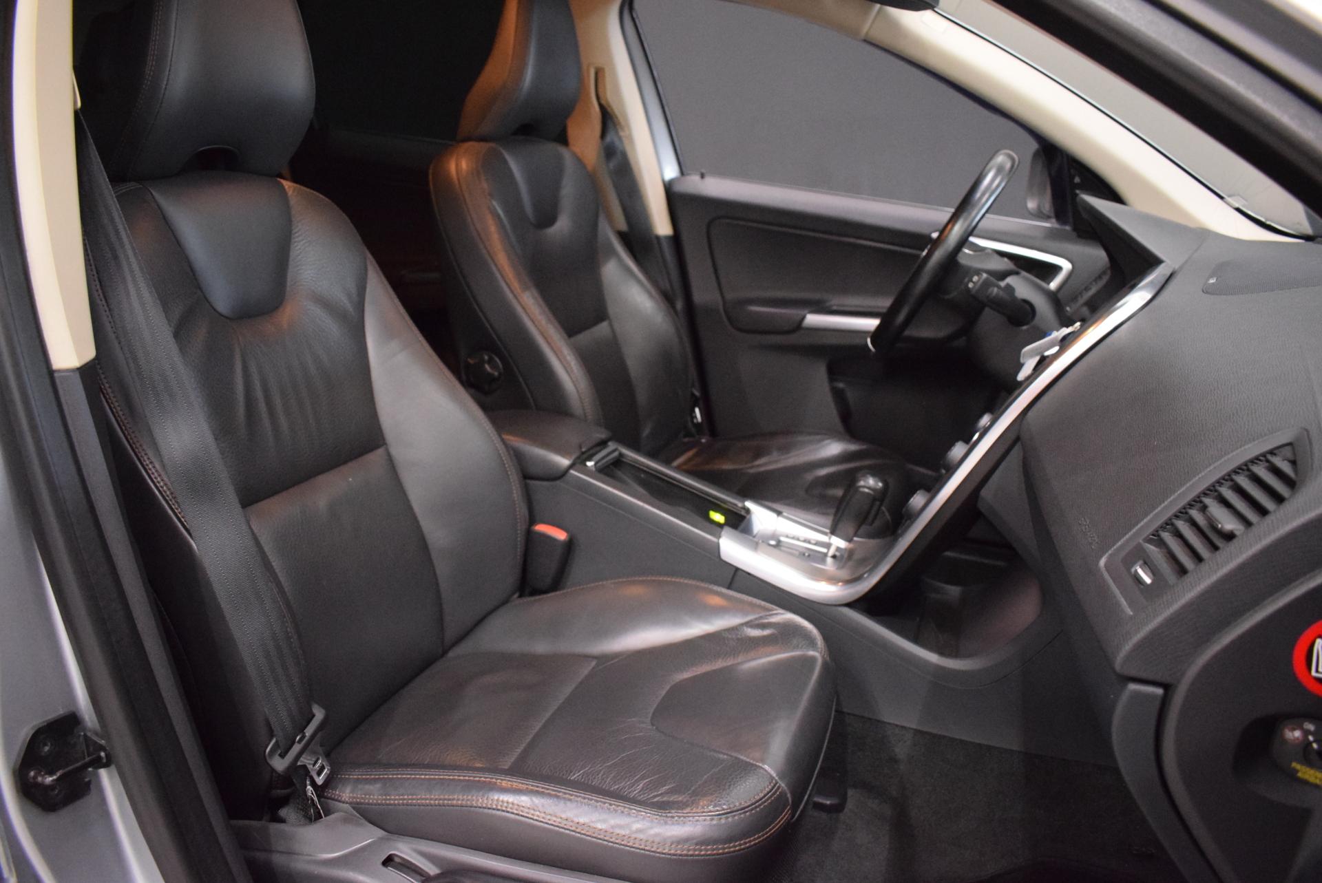VOLVO XC60 2012