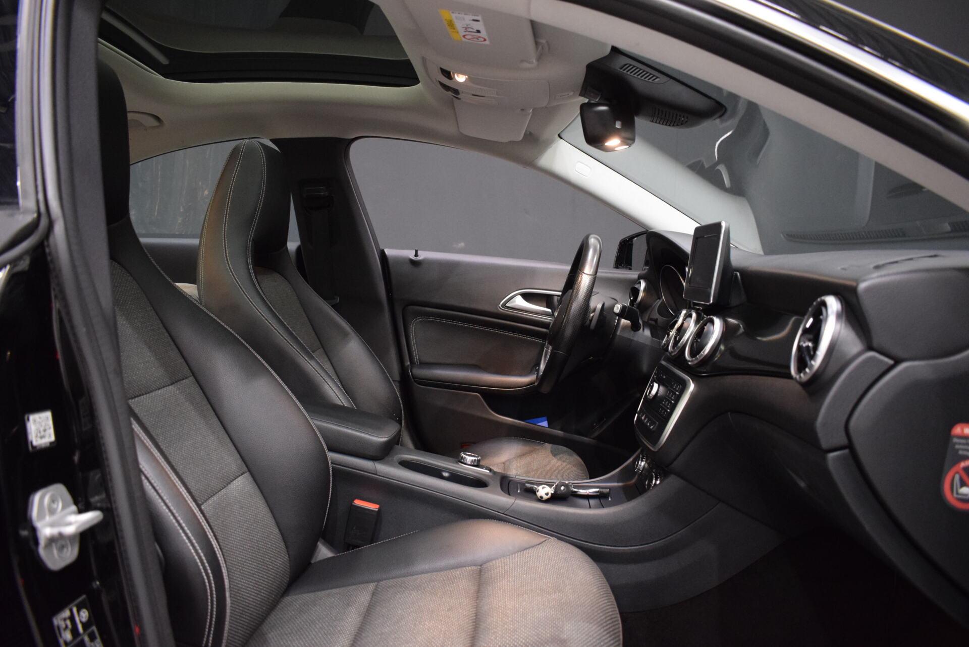 MERCEDES-BENZ CLA 2015