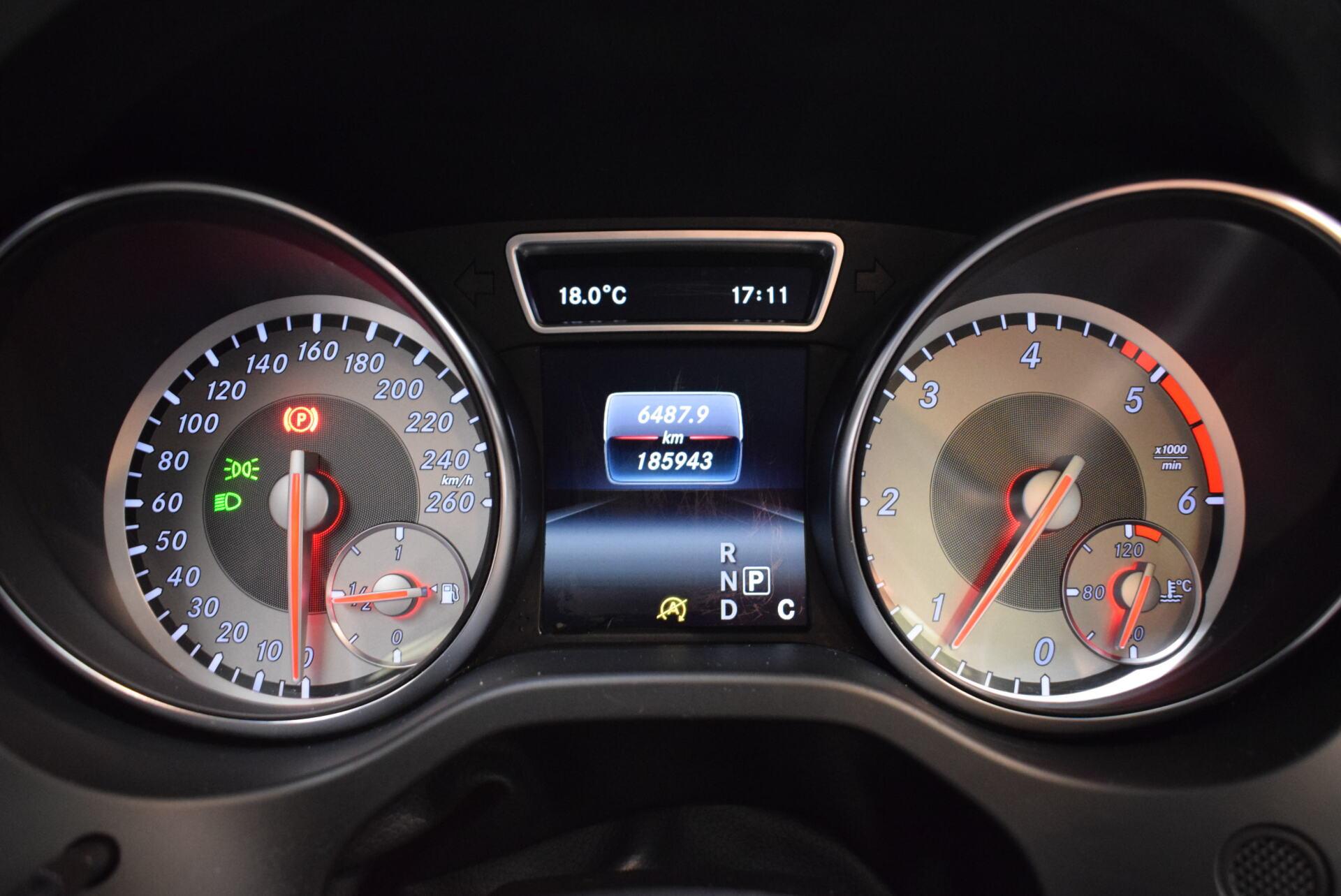 MERCEDES-BENZ CLA 2015