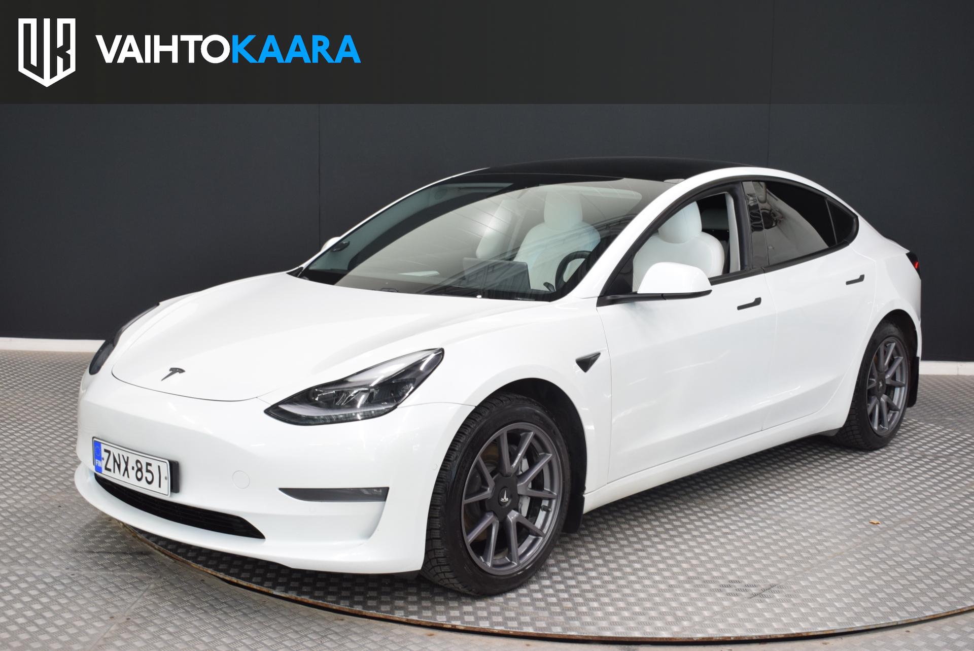 TESLA Model 3 2021