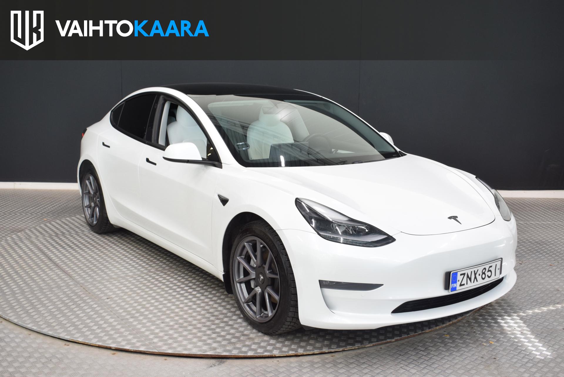 TESLA Model 3 2021