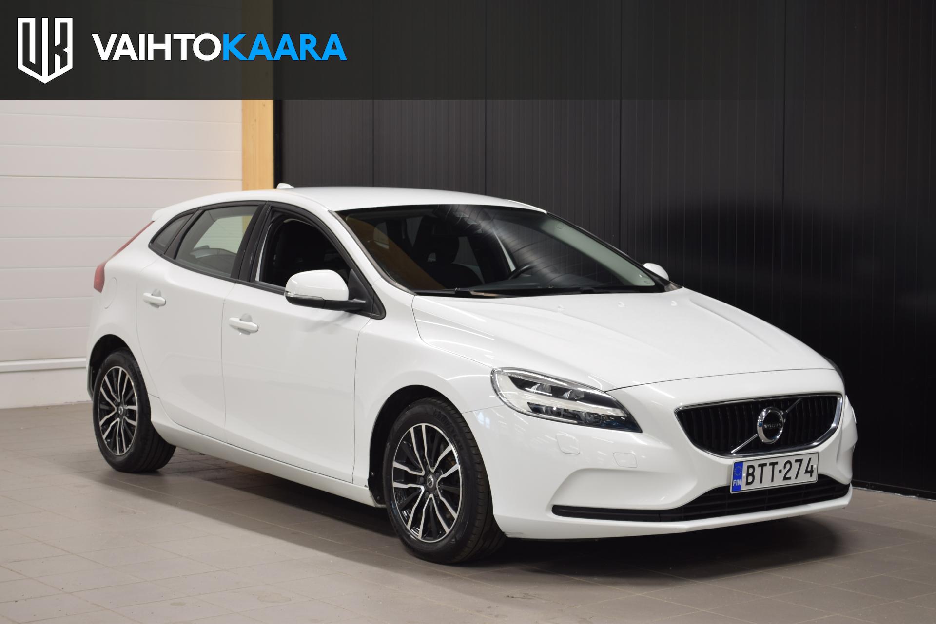 VOLVO V40 2017