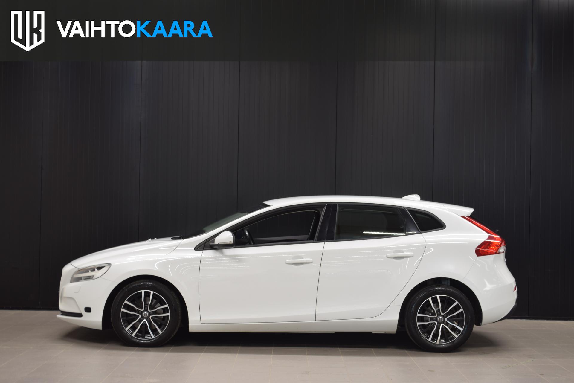 VOLVO V40 2017