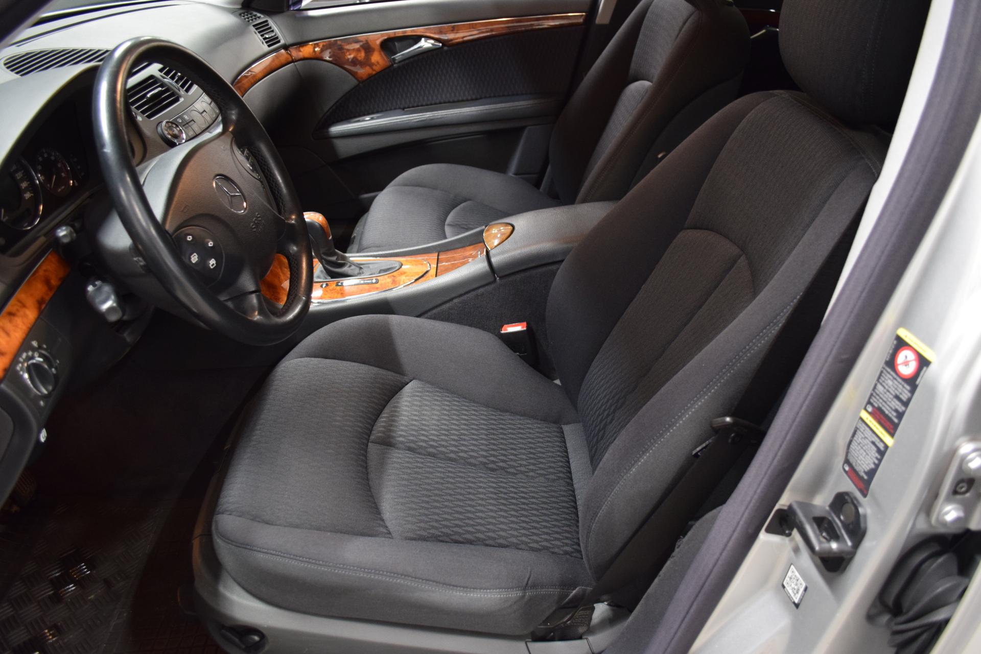 MERCEDES-BENZ E 2003