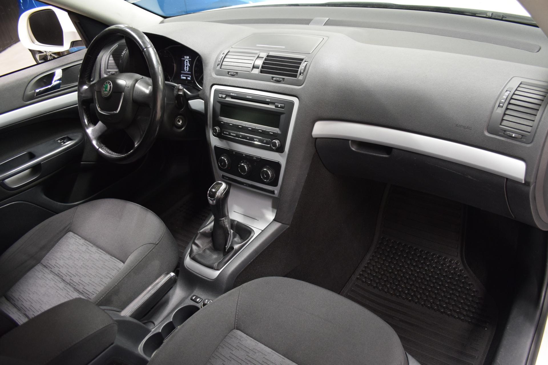 SKODA Octavia 13