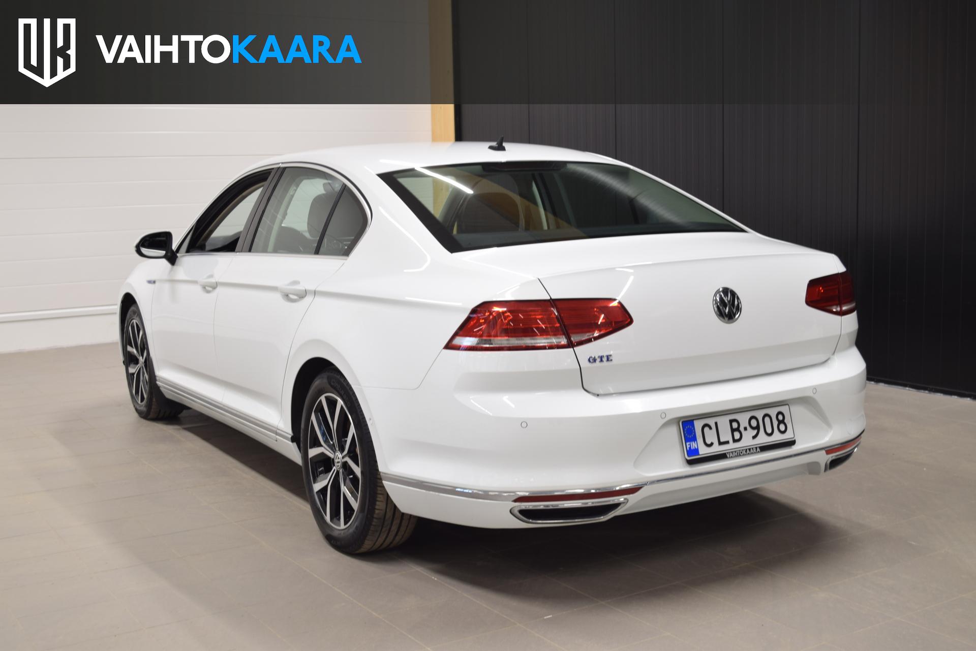 VOLKSWAGEN Passat 2018