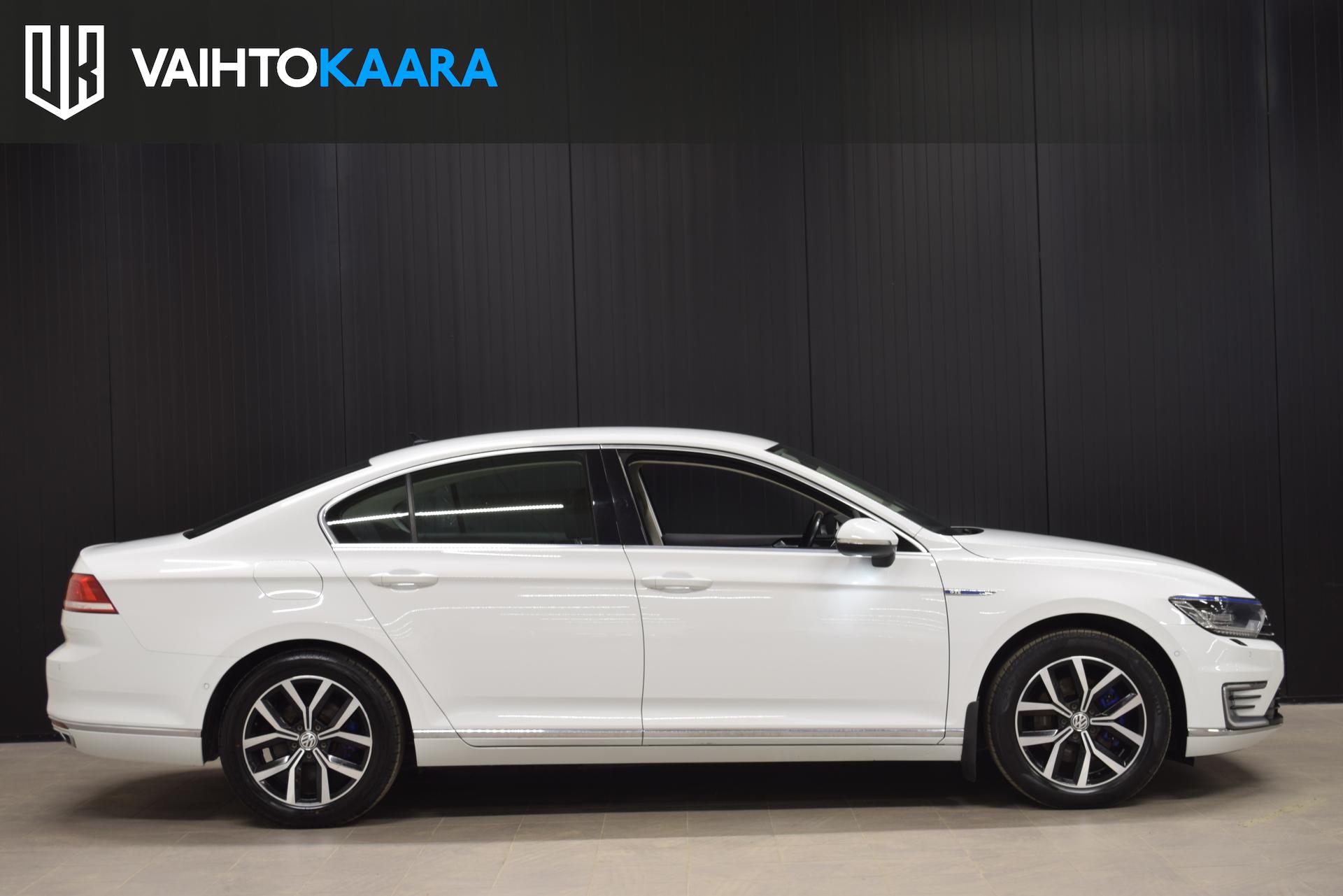 VOLKSWAGEN Passat 2018