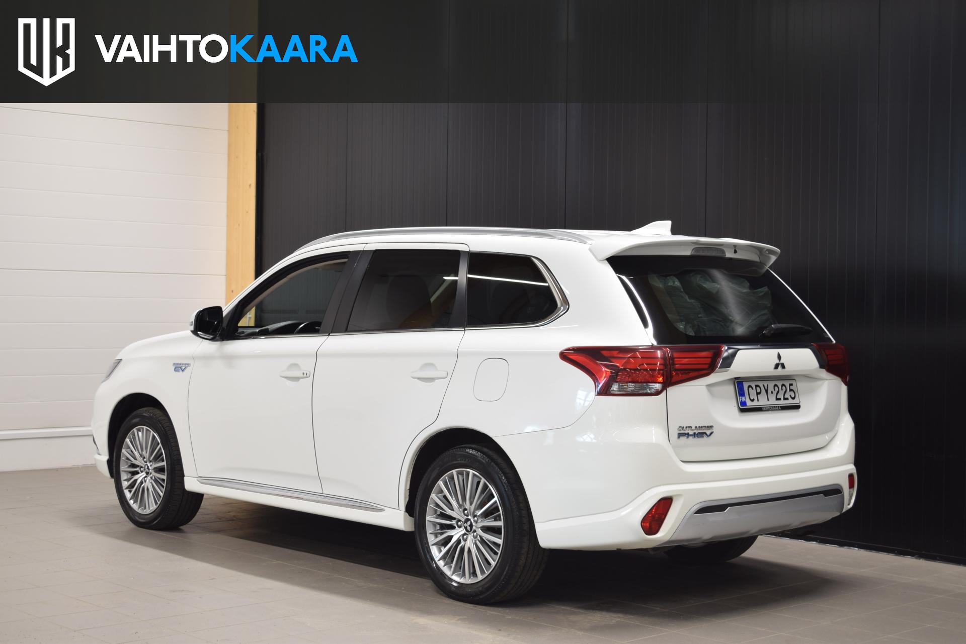 MITSUBISHI Outlander 2020