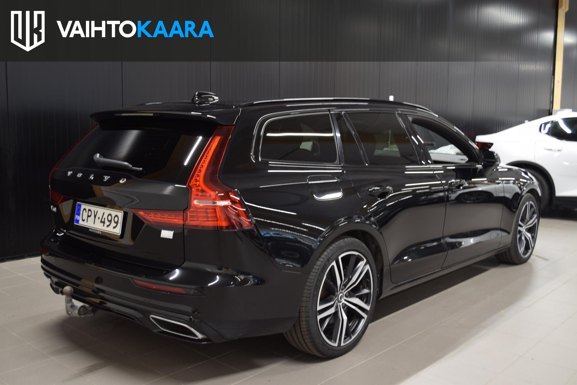VOLVO V60 2022