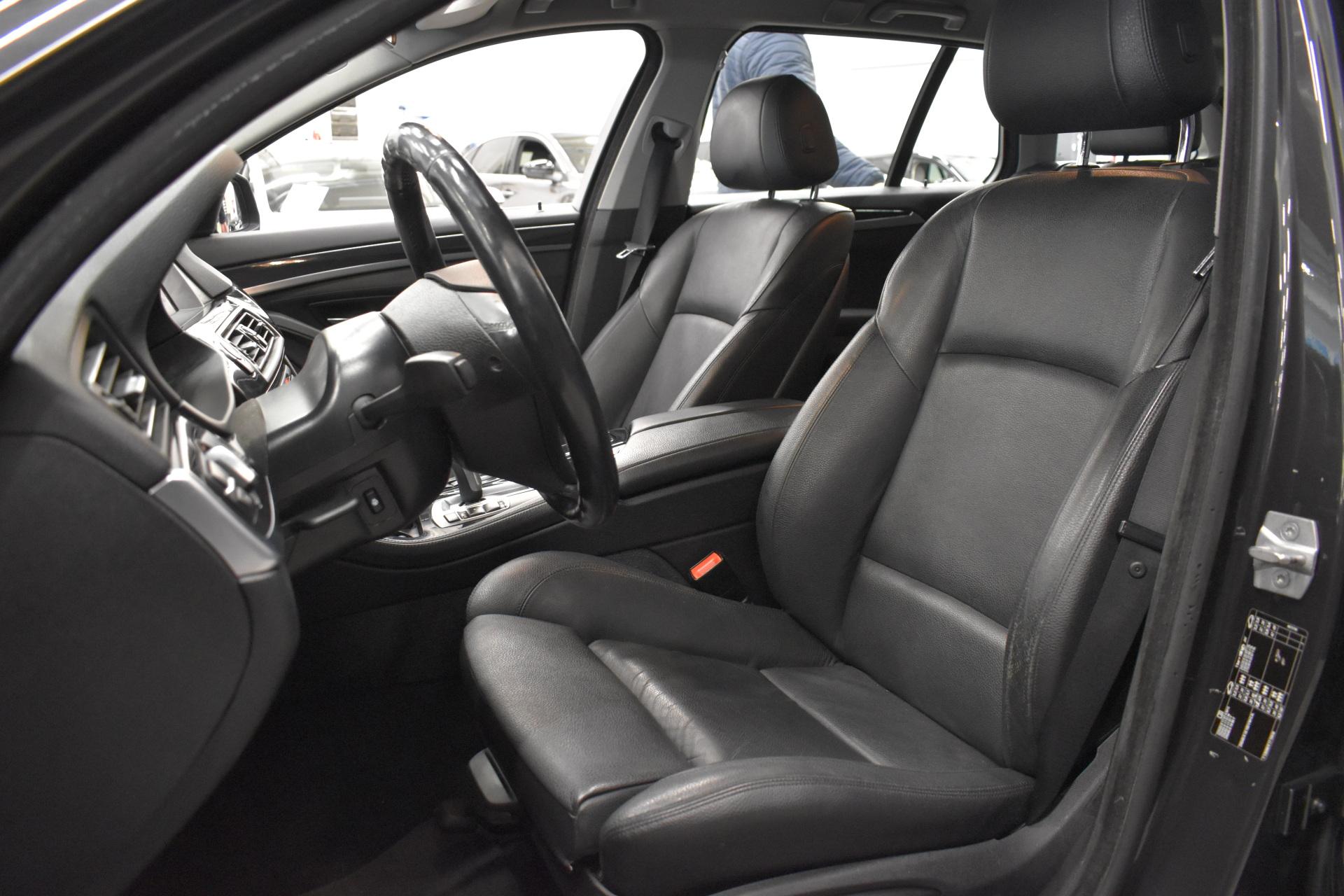 BMW 520 13