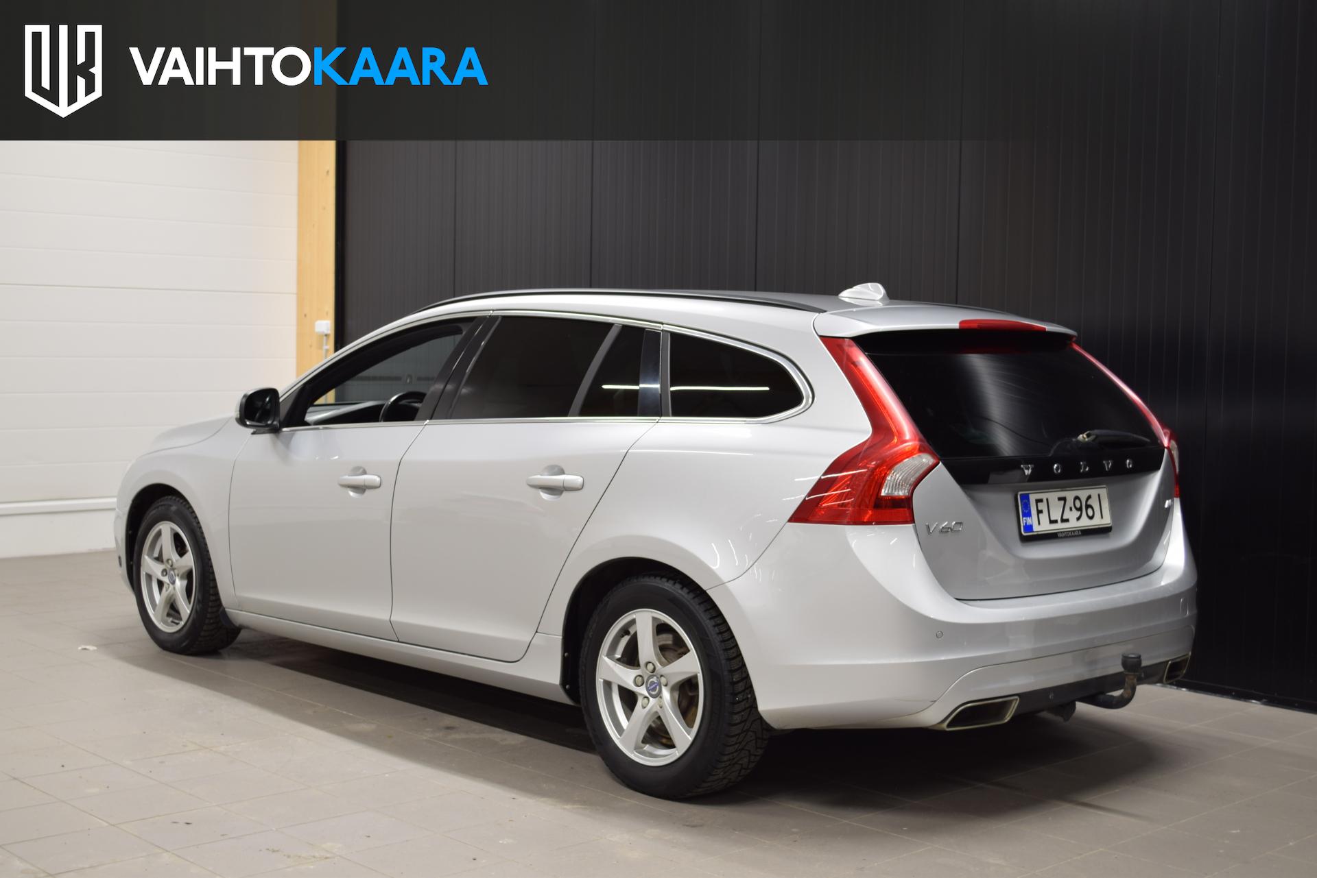 VOLVO V60 2016