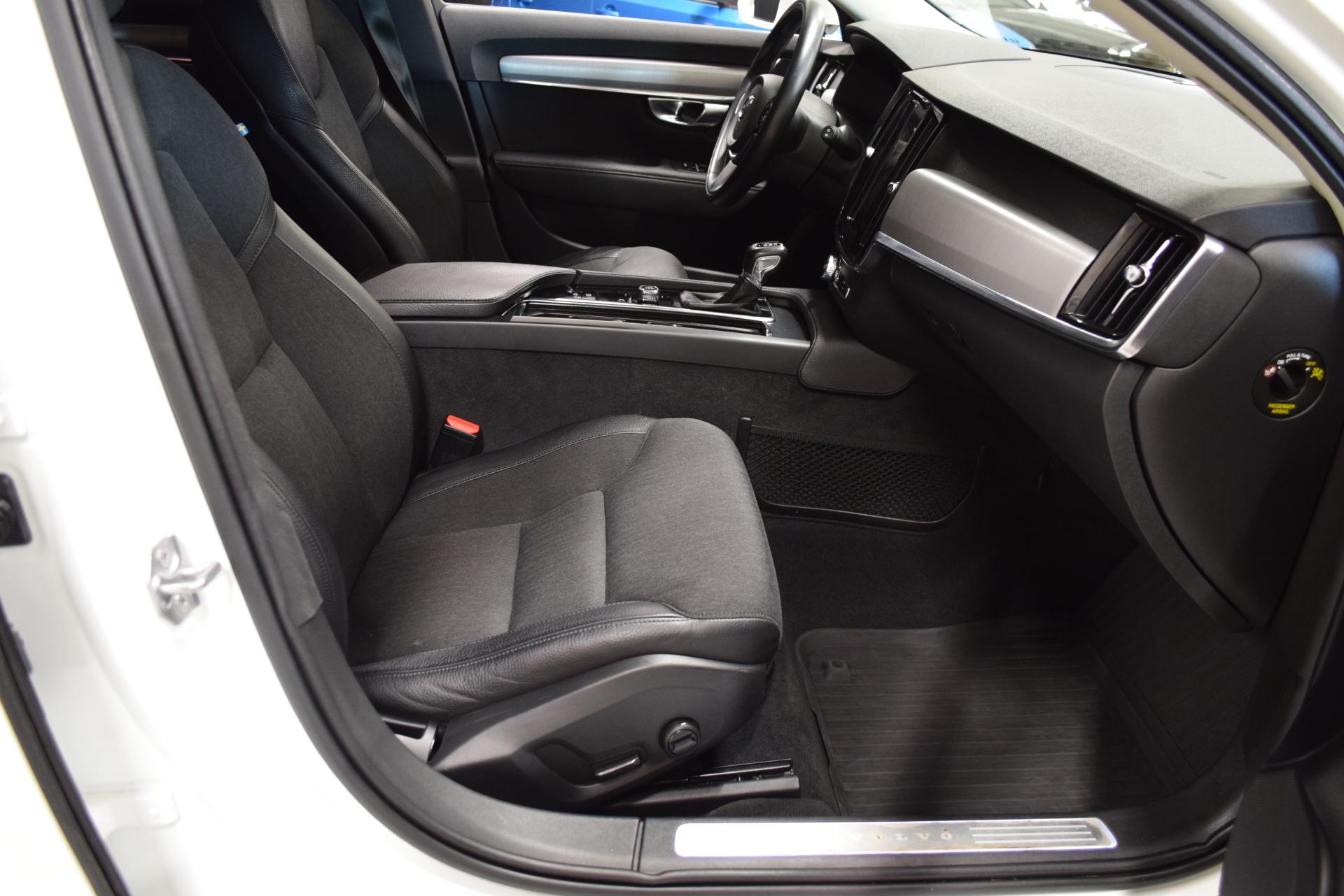 VOLVO V90 2020