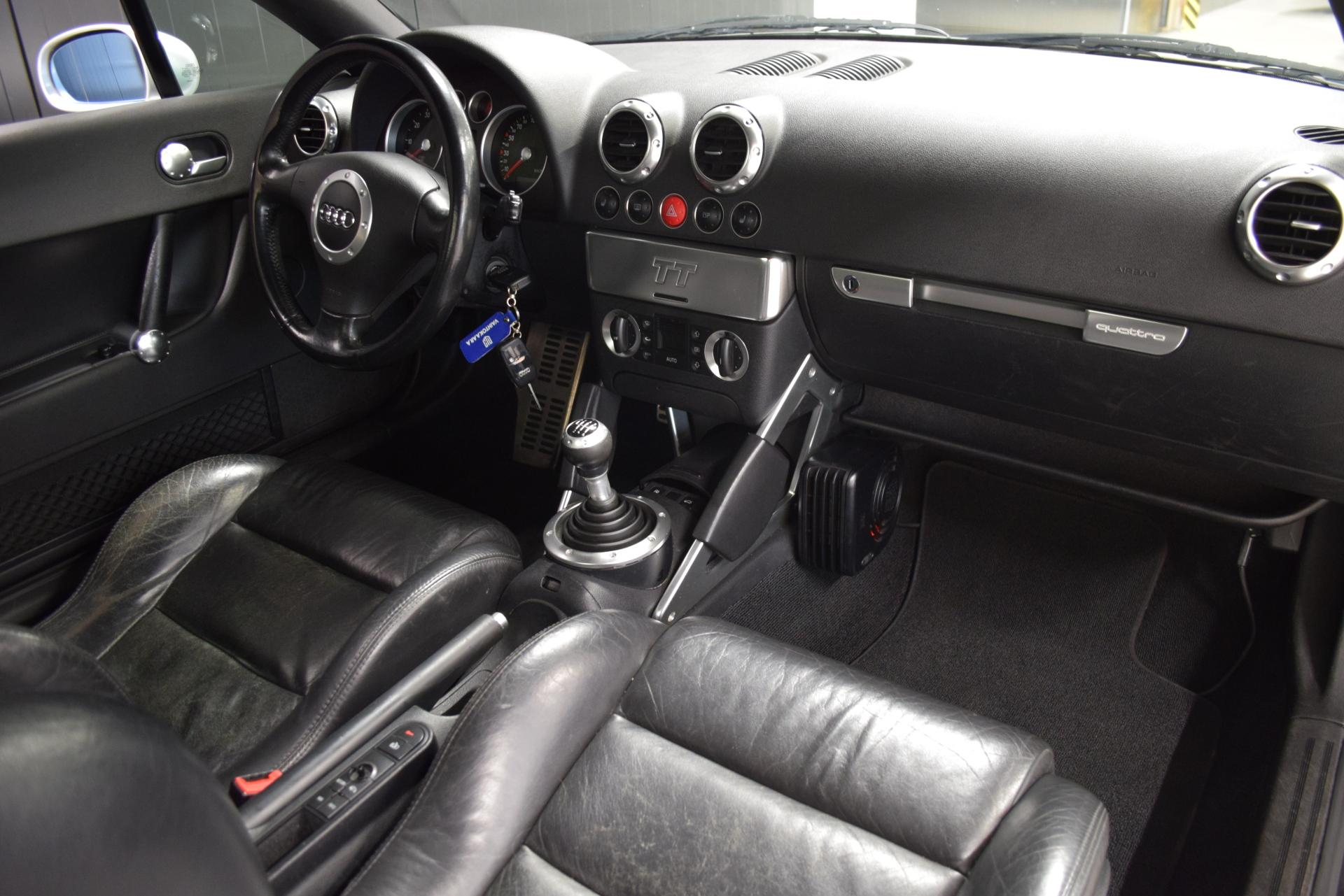 AUDI TT 2001