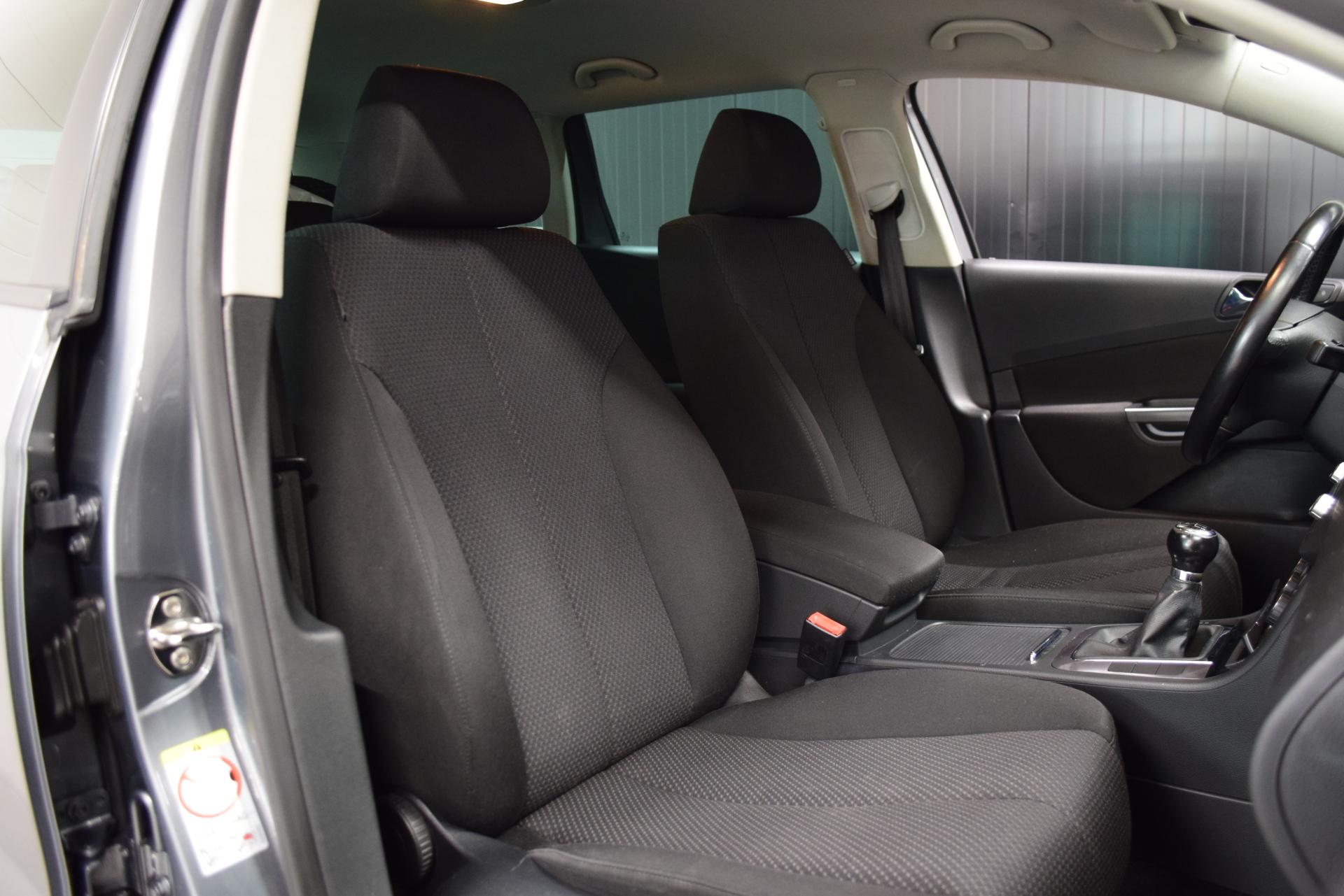 VOLKSWAGEN Passat 2007
