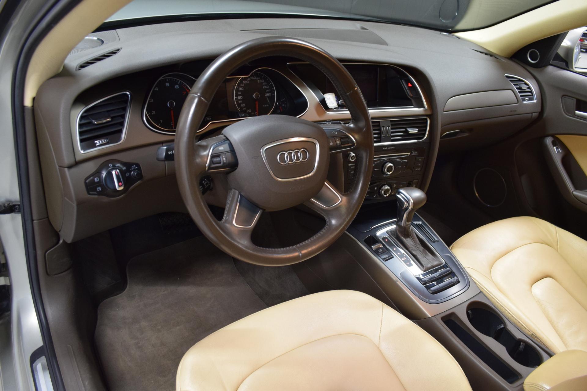 AUDI A4 2012