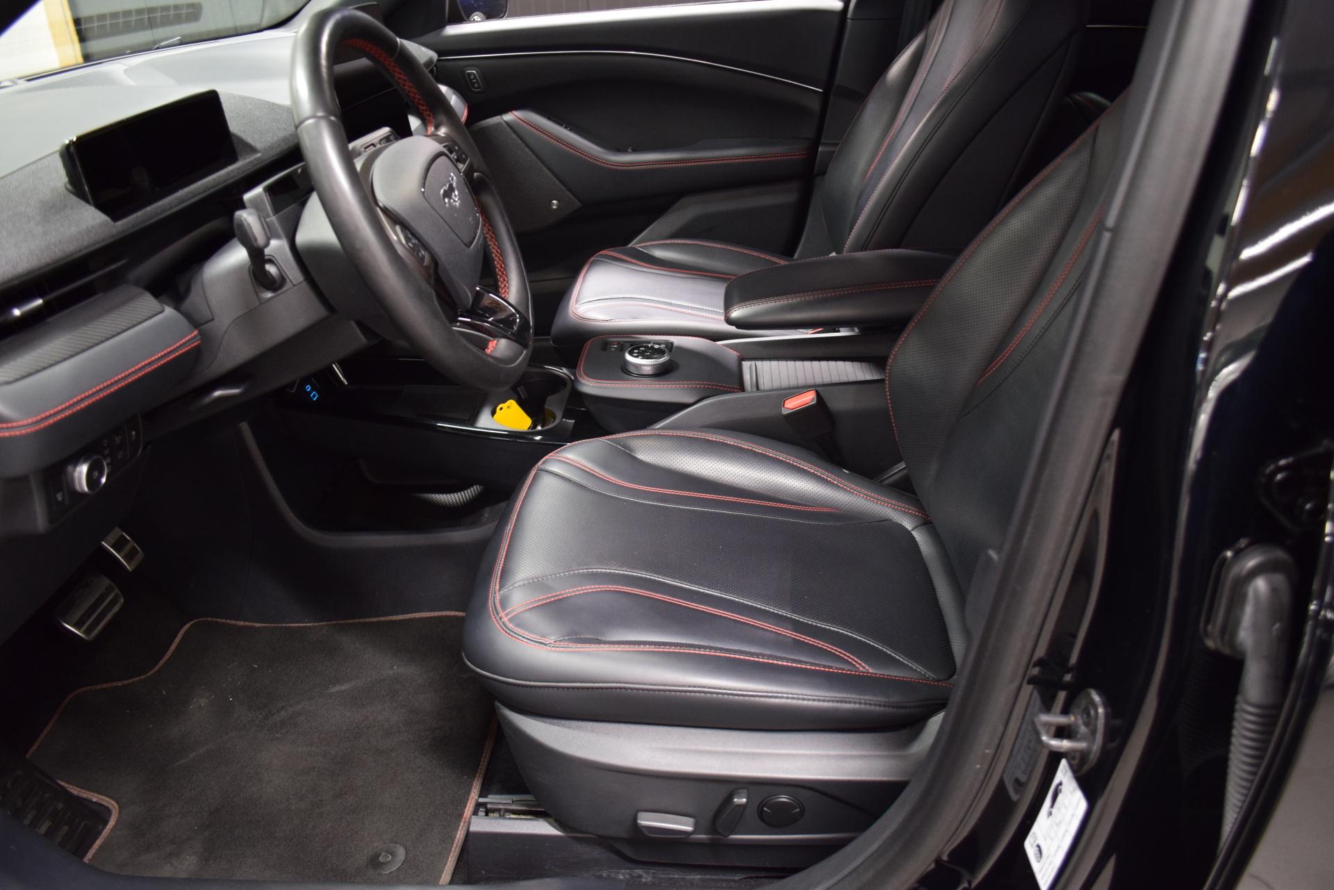 FORD Mustang Mach-E 2022