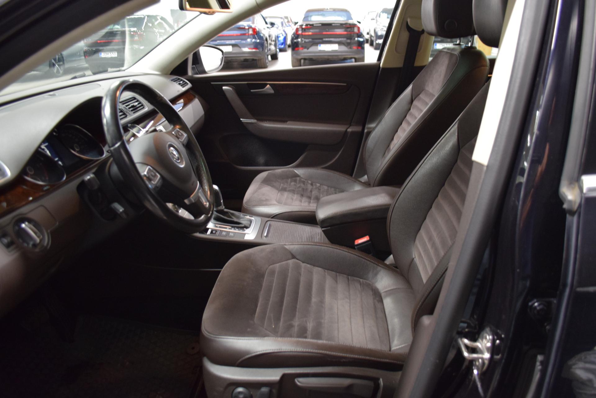 VOLKSWAGEN Passat 2014