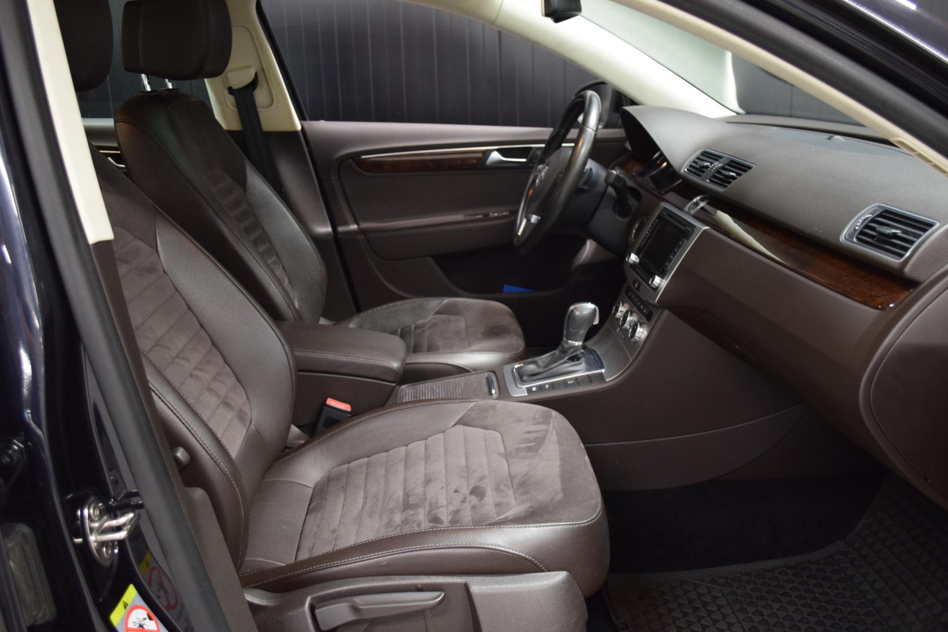 VOLKSWAGEN Passat 2014