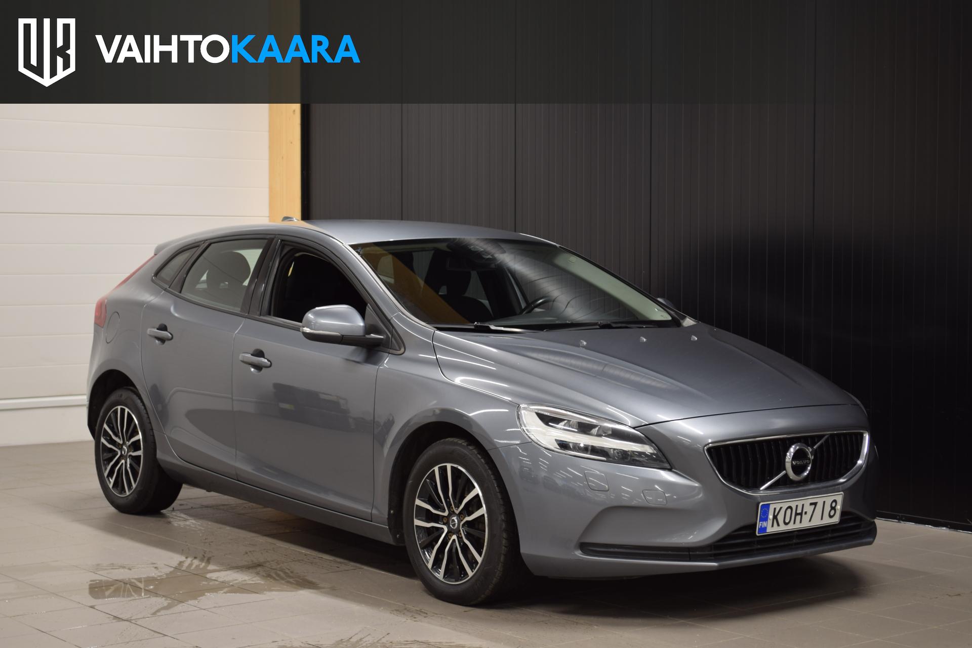 VOLVO V40 2017