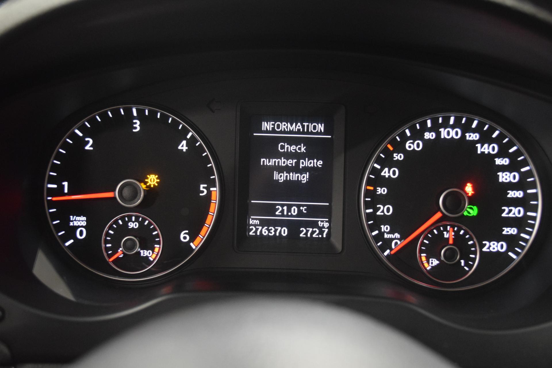 VOLKSWAGEN Jetta 2012