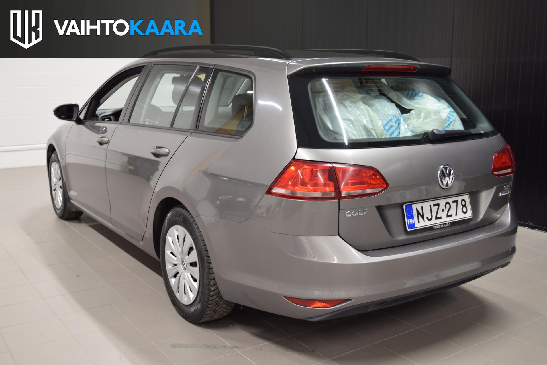 VOLKSWAGEN Golf 2015